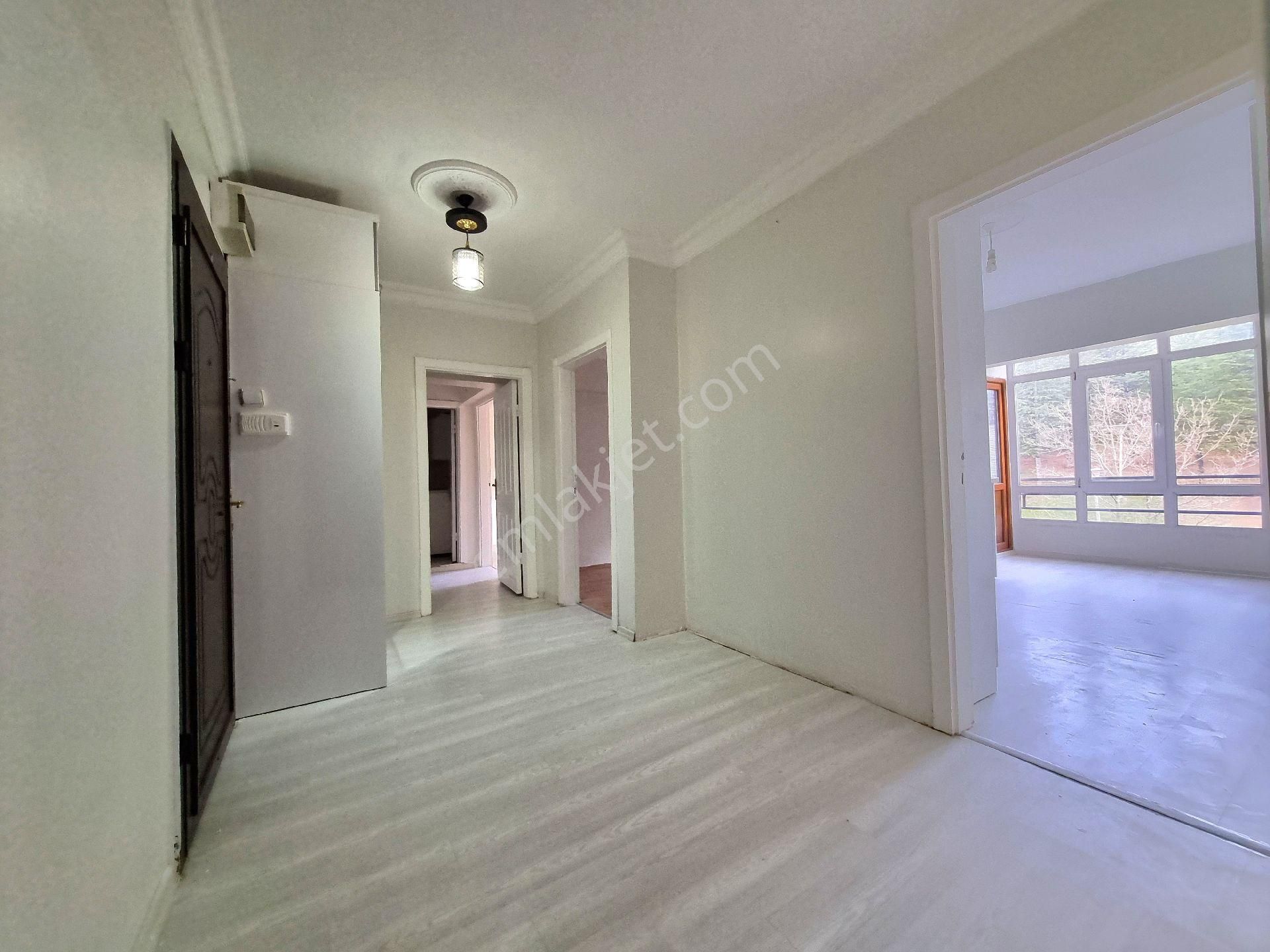 Bağbaşı'dan Pamuklar Mah Seval Caddesi'nde 2+1 Üstkat Güney Cephe Ful Yapılı - Görsel 5