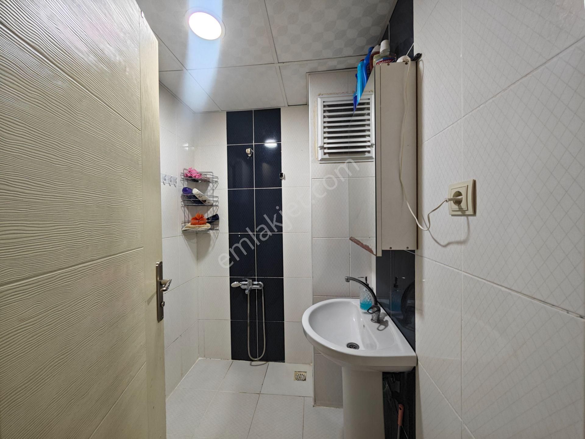 Kutlar*dan 2+1 Gözde Daire *abdülhamithan* - Görsel 29