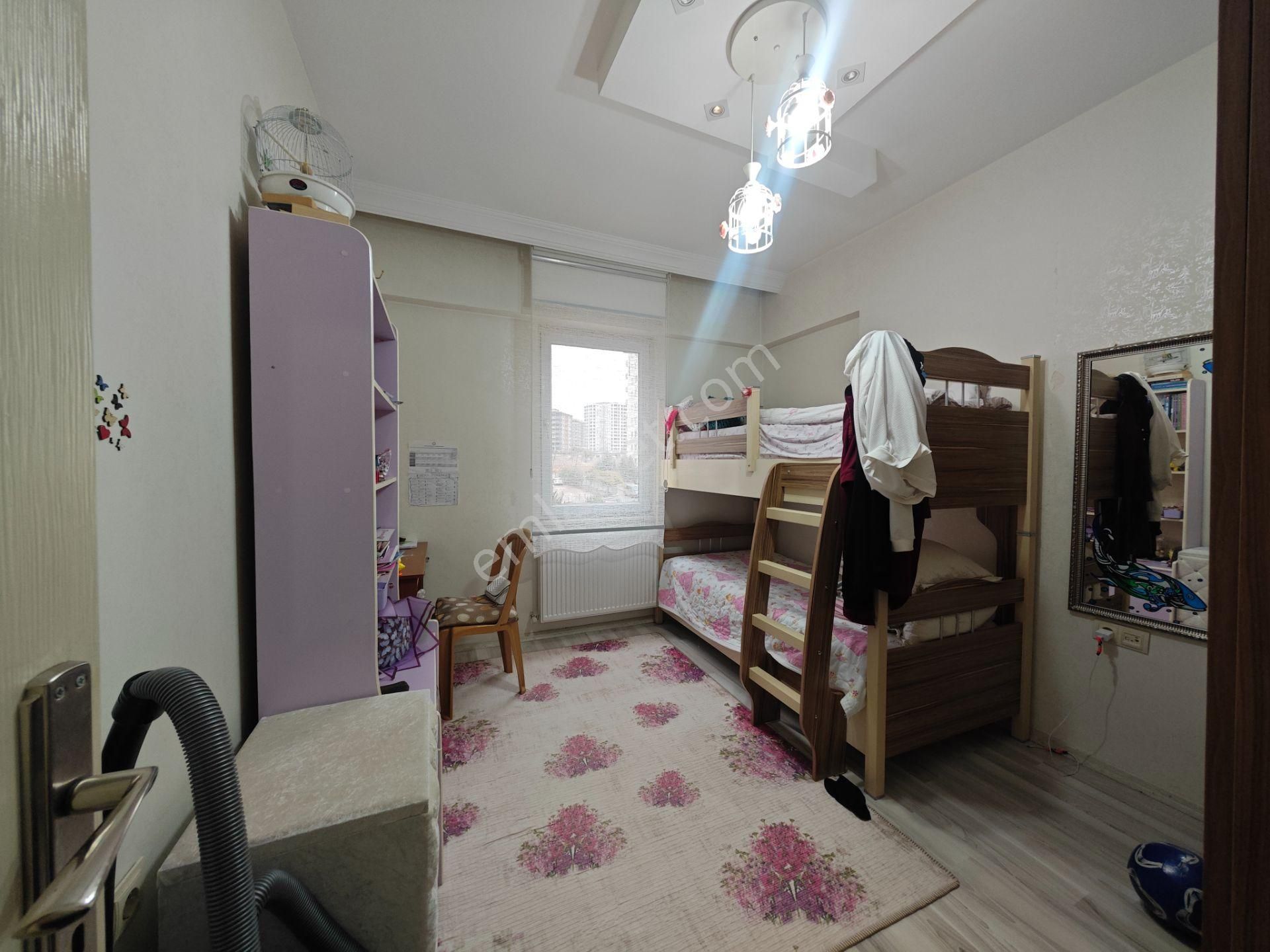 Kutlar*dan 2+1 Gözde Daire *abdülhamithan* - Görsel 19