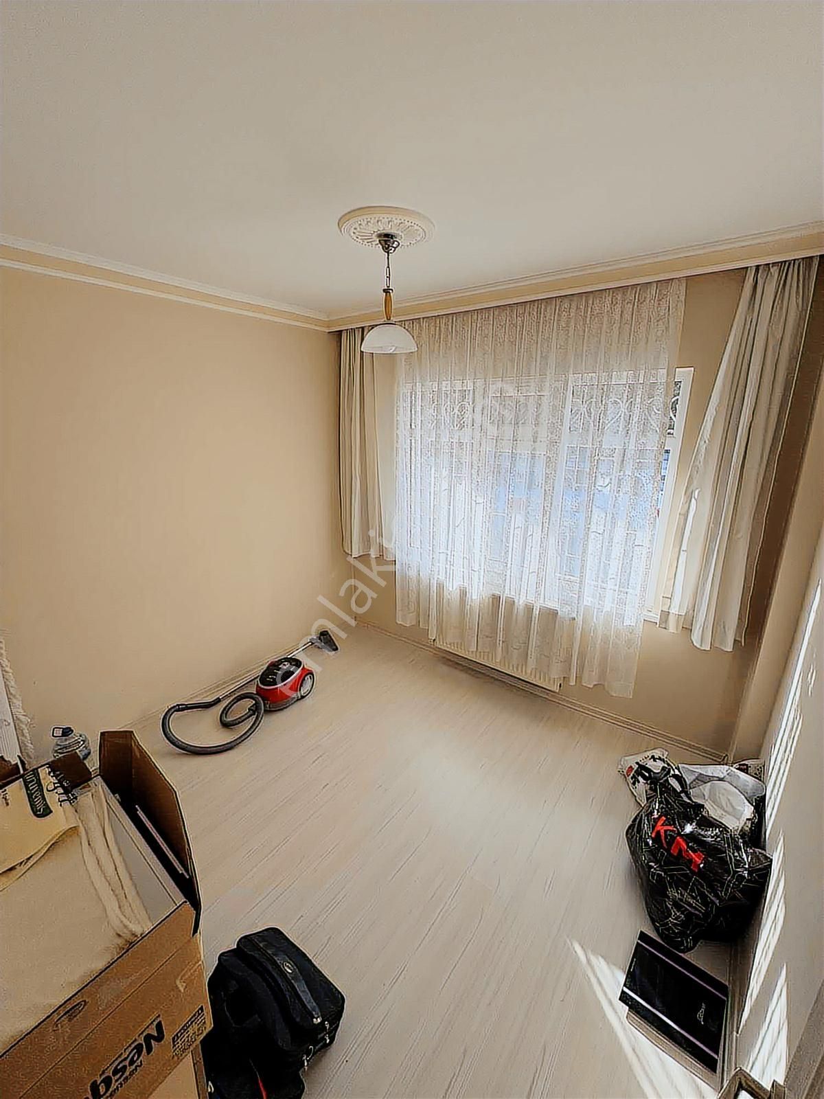 Remax Elma'dan Yapılı Şırın Oturuma Hazır Daıre. - Görsel 3