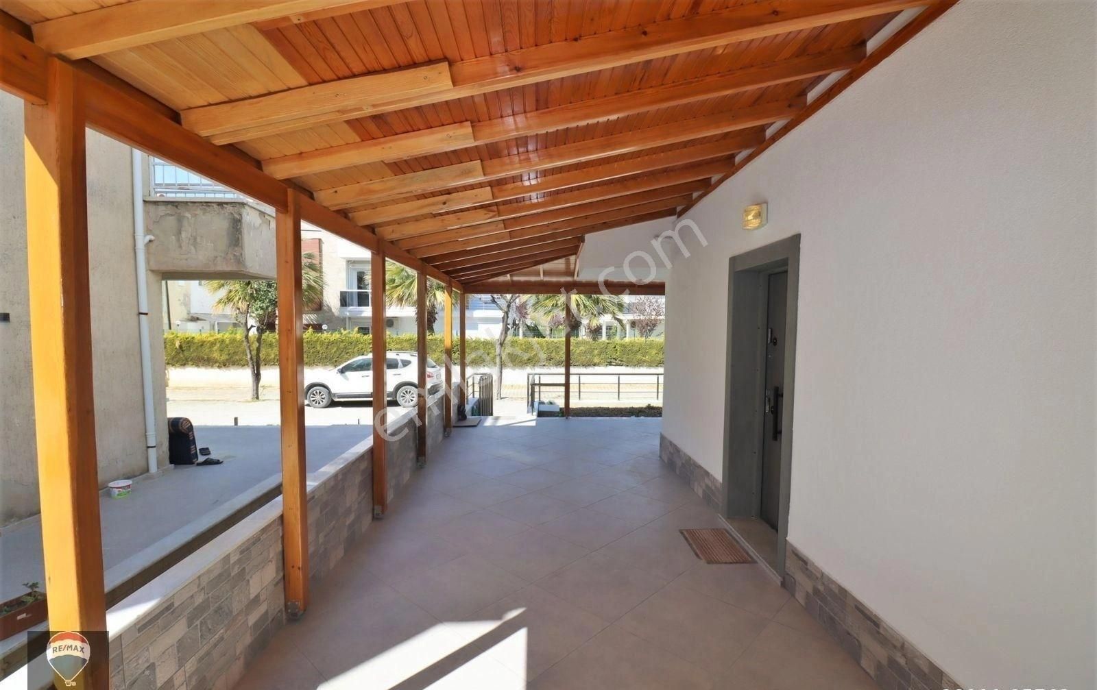 Kuşadası Artemis Sitesi Eşyalı Kiralık 4+1 Tripleks Villa - Görsel 14