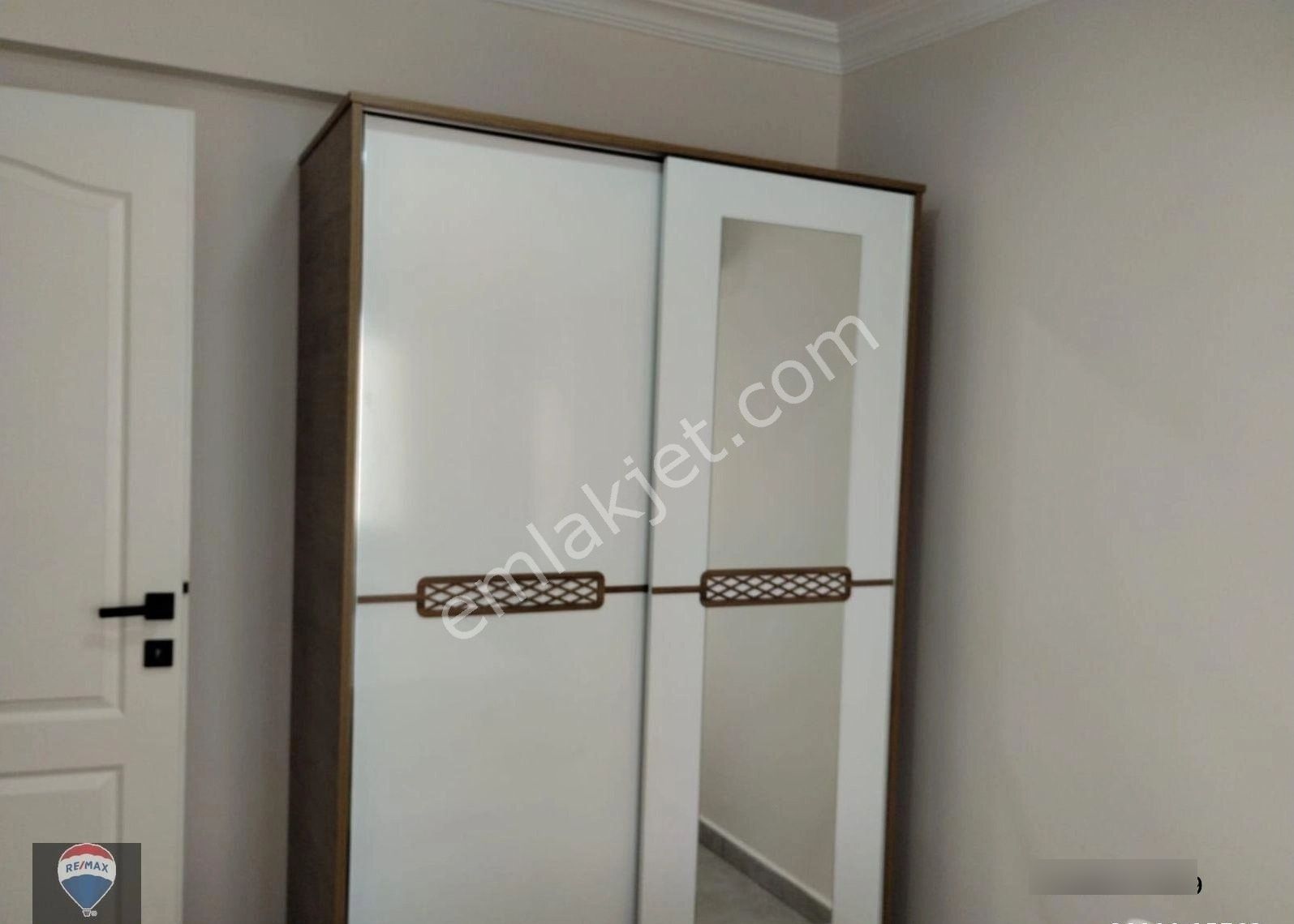 Kuşadası Artemis Sitesi Eşyalı Kiralık 4+1 Tripleks Villa - Görsel 24