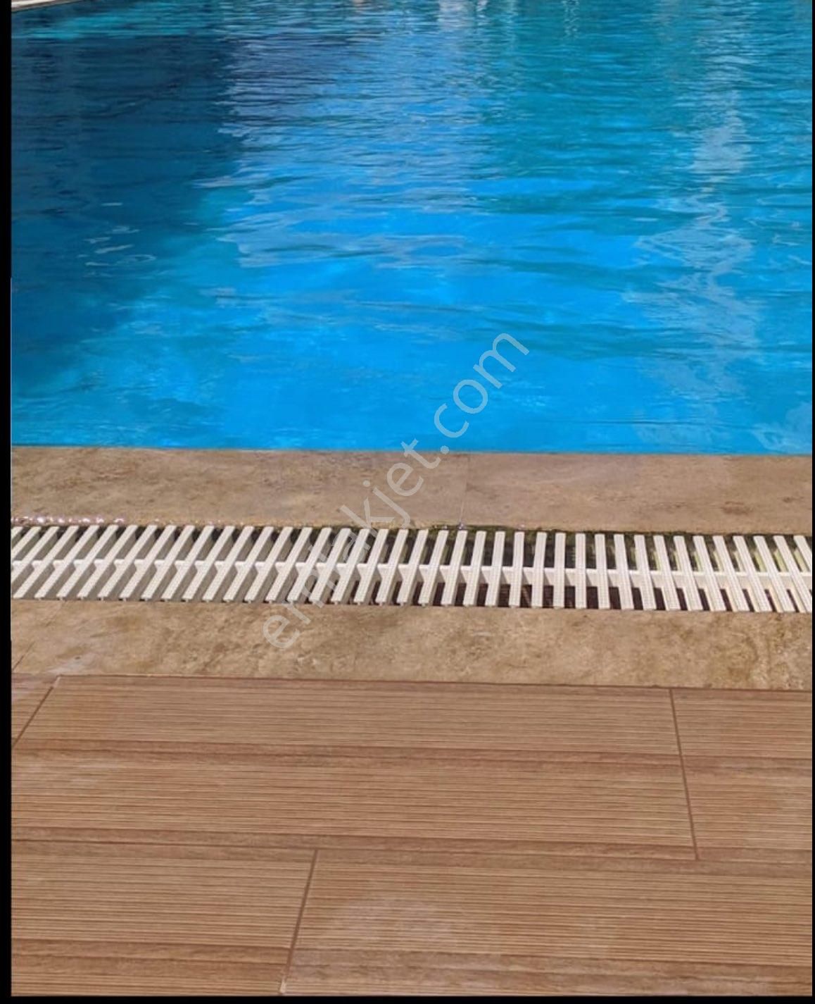 Nezih Bir Sitede 3+1 Ara Kat Satılık Daire - Görsel 9