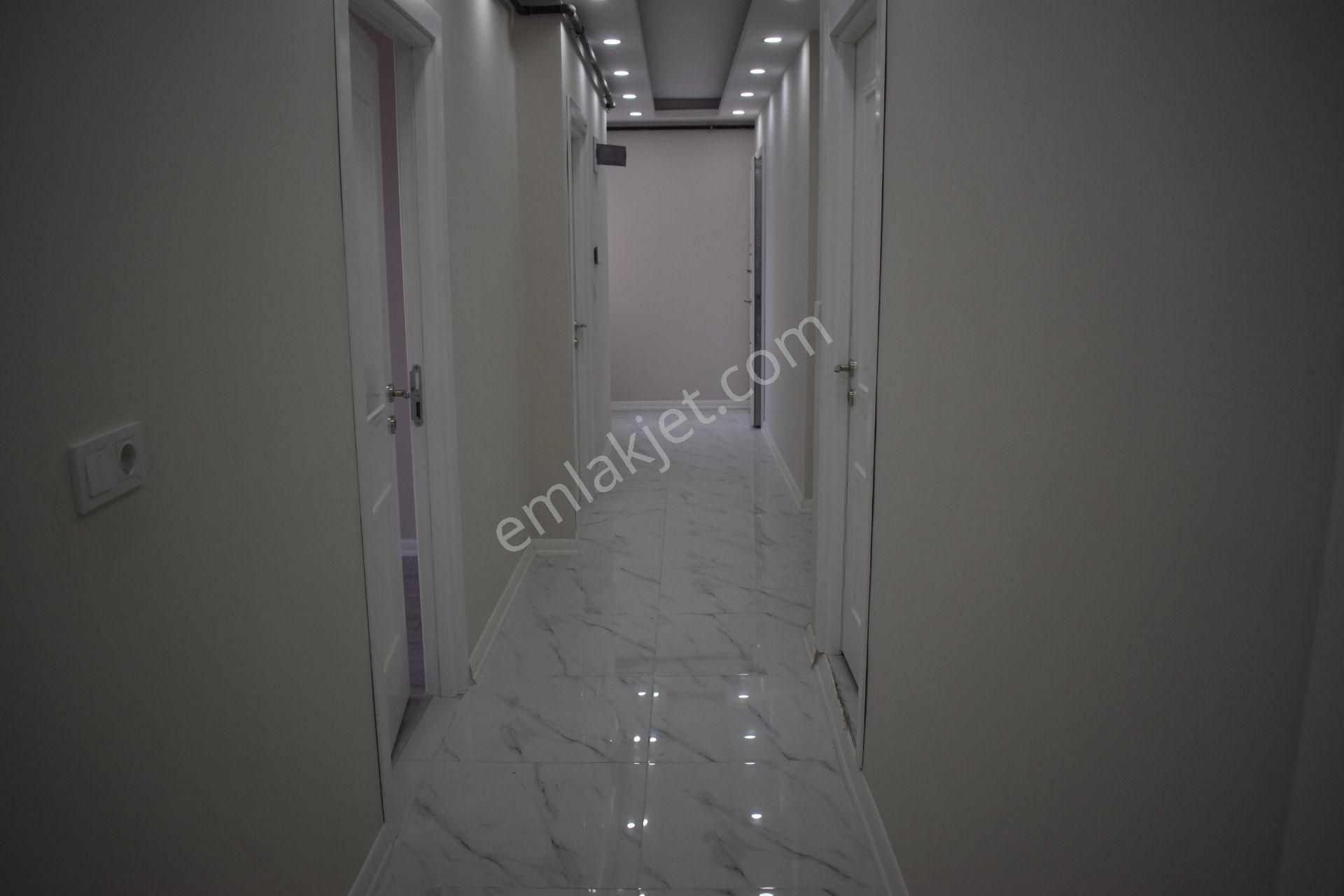 Büyükçekmece Cumhuriyet Mah Lüks Butik Sitede Arakat Sıfır 2+1 Satılık Daire - Görsel 4