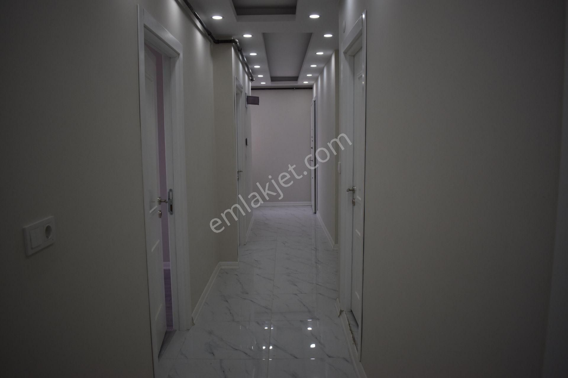 Büyükçekmece Cumhuriyet Mah Lüks Butik Sitede Arakat Sıfır 2+1 Satılık Daire - Görsel 8