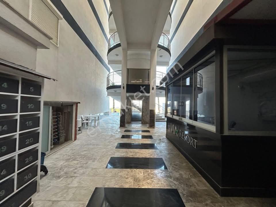 Kuşadasında Full Deniz Manzaralı 3+1 Havuzlu Sitede Fırsat Daire - Görsel 8