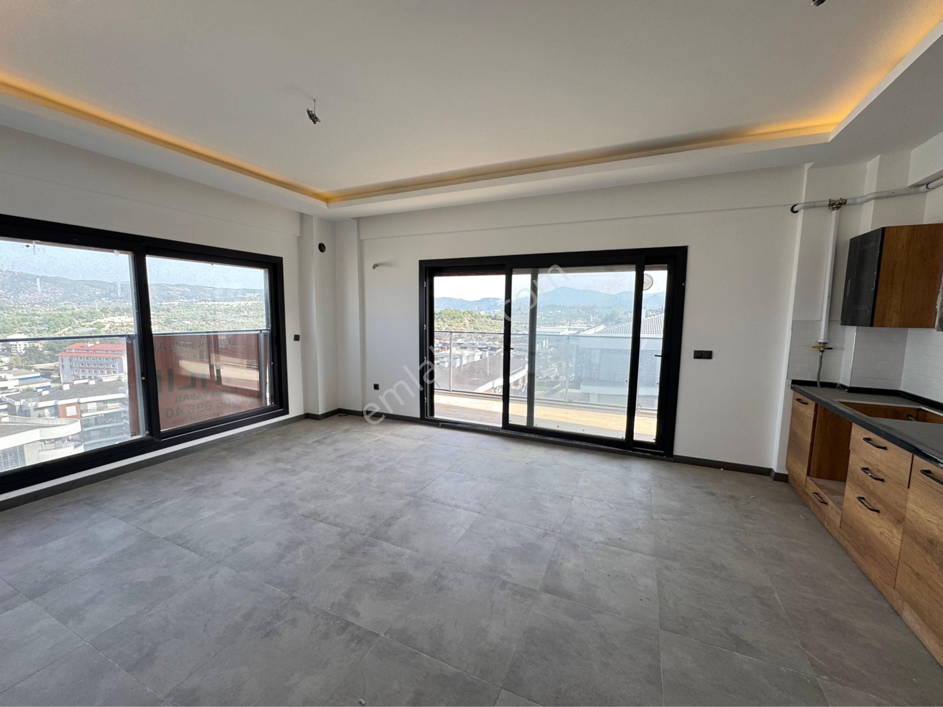 Kuşadasında Deniz Manzaralı Havuz Cepheli 2+1 Satılık Sıfır Daire - Görsel 14