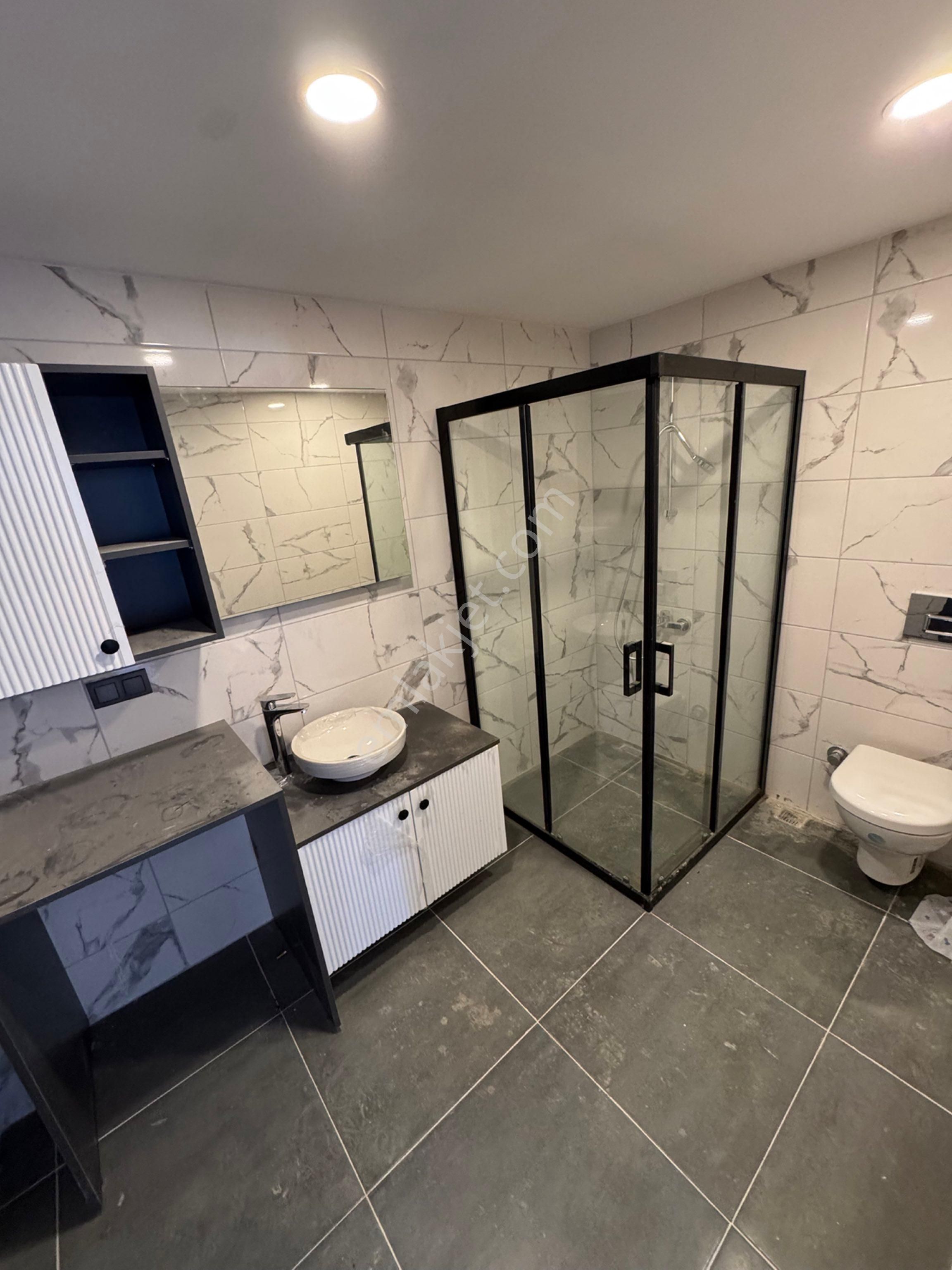 Kuşadasında Deniz Manzaralı Havuz Cepheli 2+1 Satılık Sıfır Daire - Görsel 12