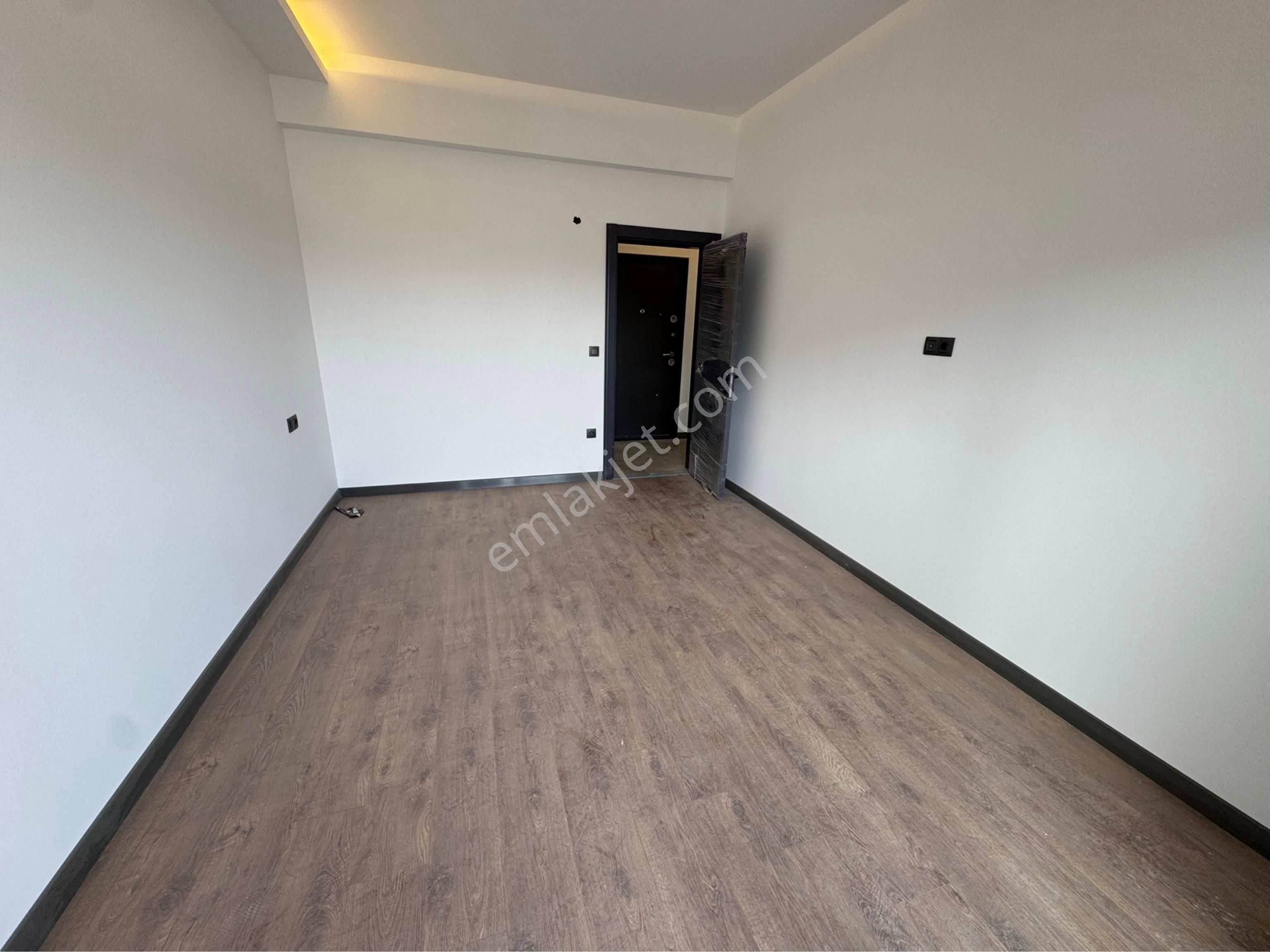 Kuşadasında Deniz Manzaralı Havuz Cepheli 2+1 Satılık Sıfır Daire - Görsel 18