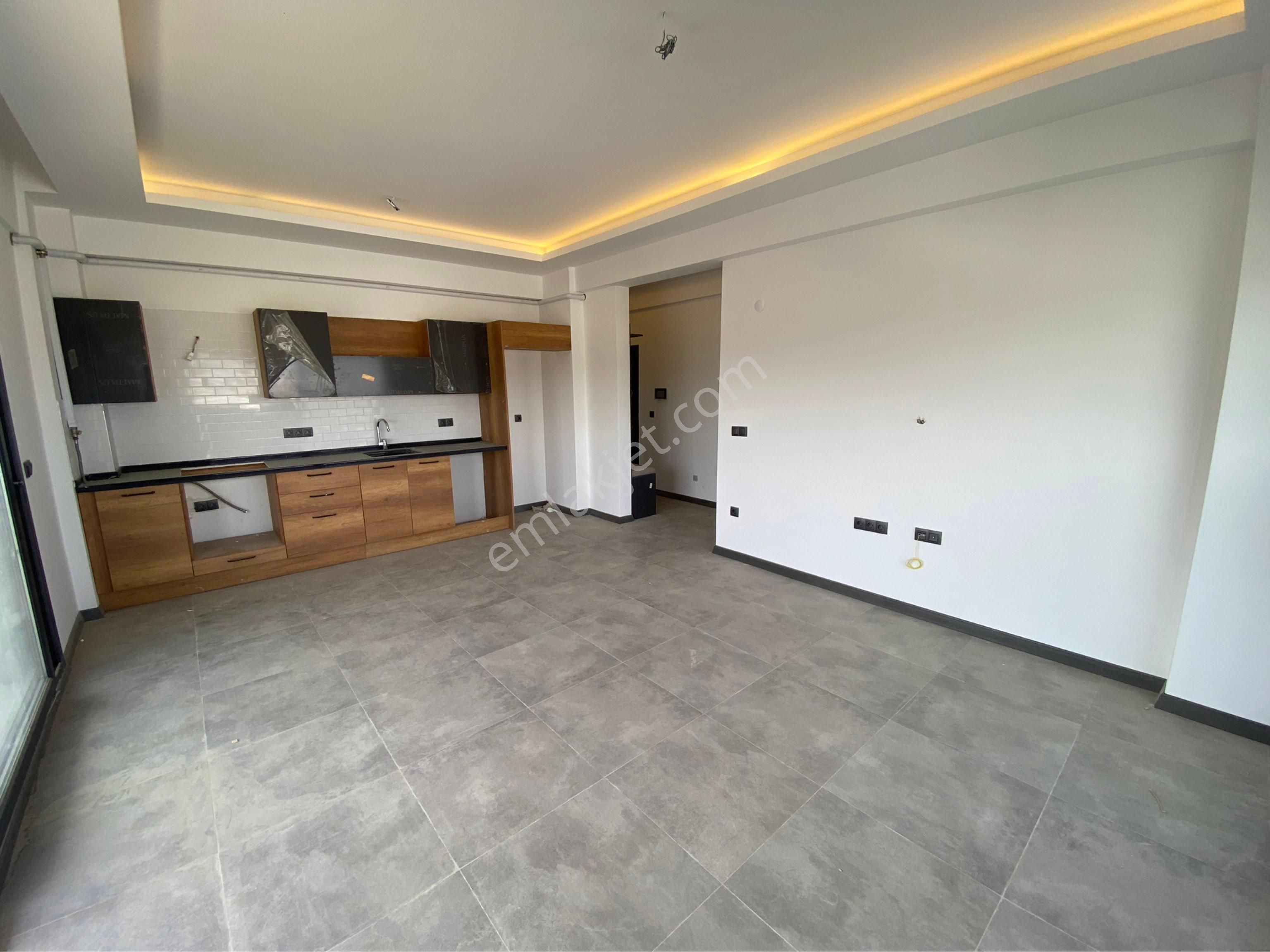 Kuşadasında Deniz Manzaralı Havuz Cepheli 2+1 Satılık Sıfır Daire - Görsel 9