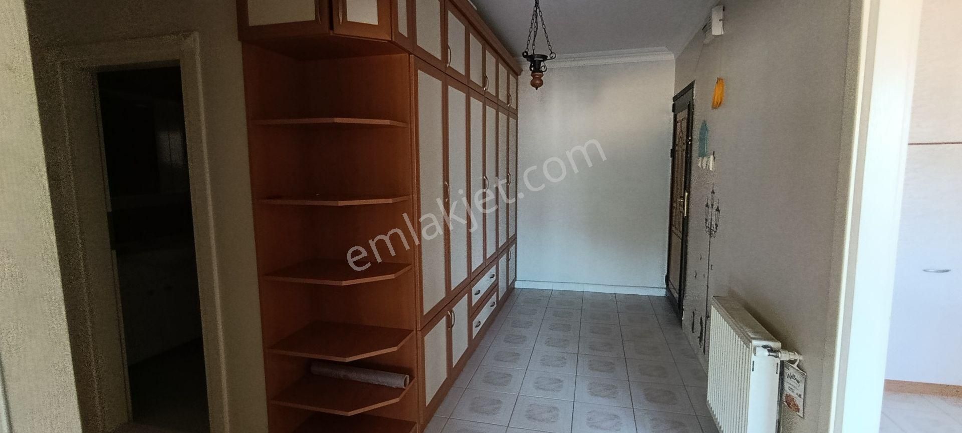 Gemlik Cumhuriyet Mah.kiralık Daire 3+1 Okula Yakın Asansörlü Deniz Manzaralı - Görsel 8