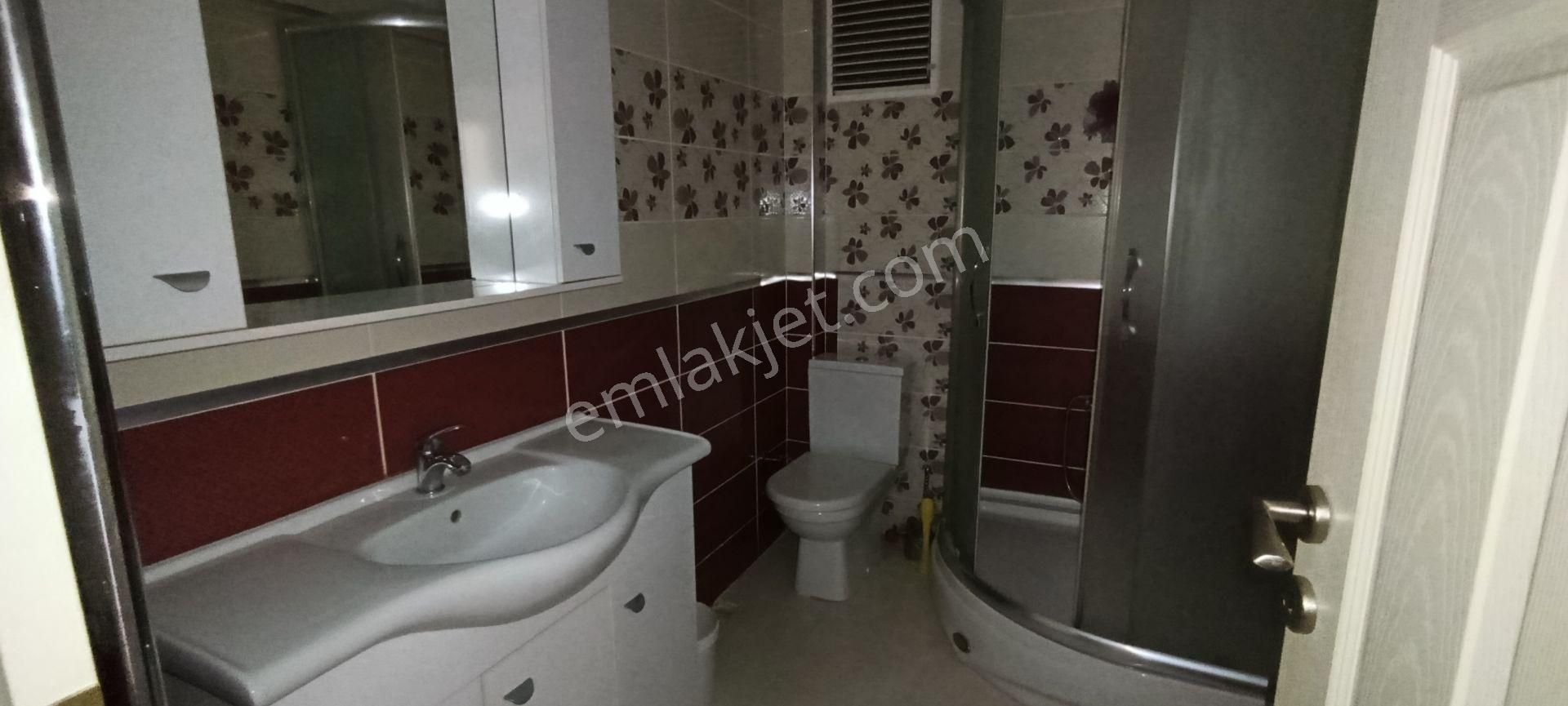 Gemlik Cumhuriyet Mah.kiralık Daire 3+1 Okula Yakın Asansörlü Deniz Manzaralı - Görsel 16