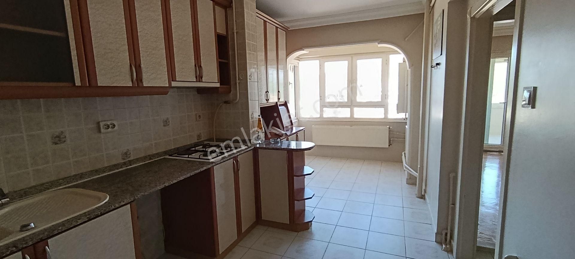 Gemlik Cumhuriyet Mah.kiralık Daire 3+1 Okula Yakın Asansörlü Deniz Manzaralı - Görsel 11