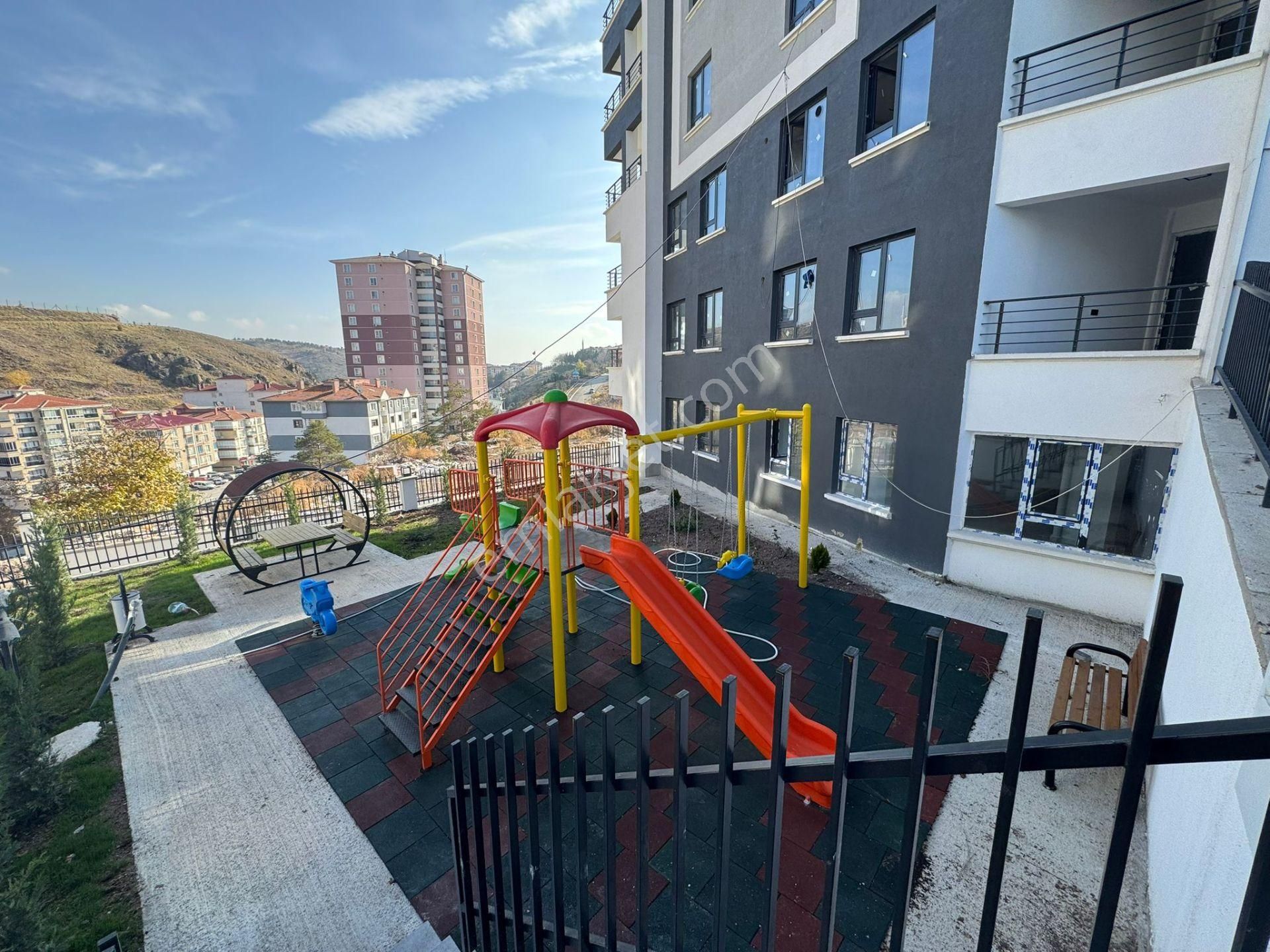 İmir Emlaktan ''sıfır'' K.otoparklı 4+1 G.odalı Manzaralı Lüks - Görsel 21