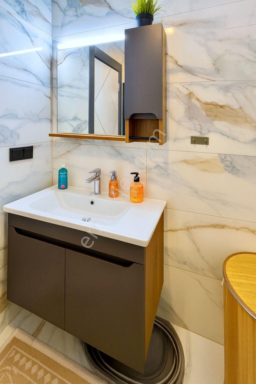 Oba'da Aktiviteli Butik Sitede Eşyalı 2+1 Daire - Görsel 16