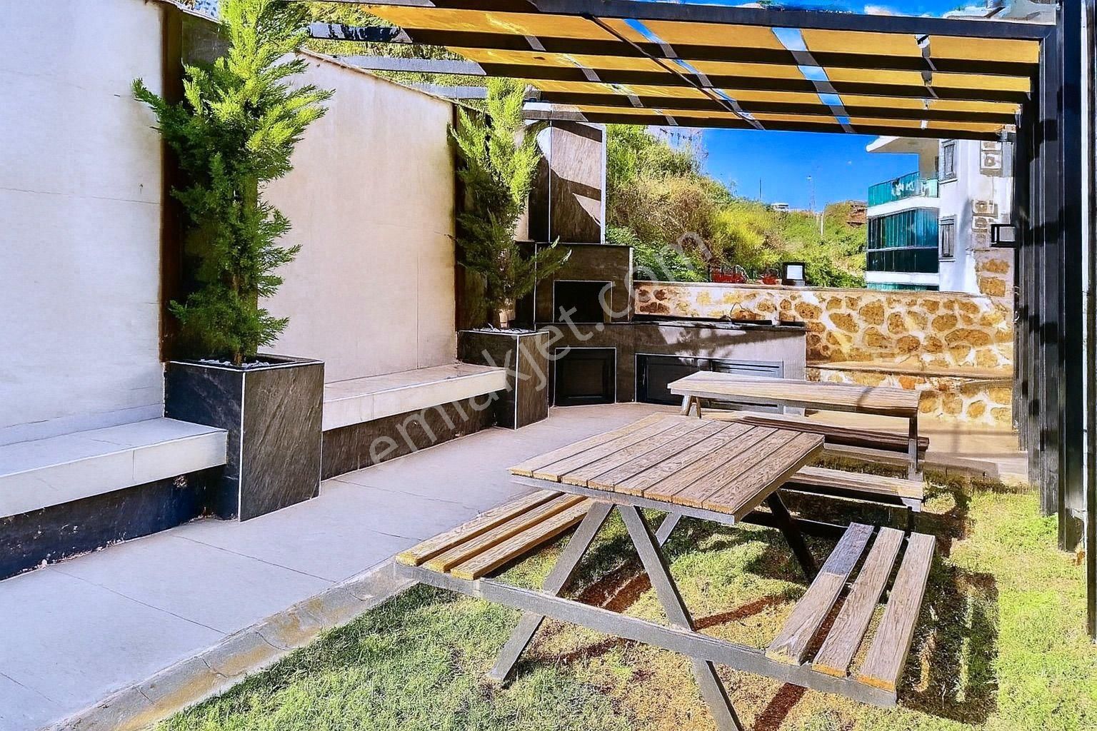 Oba'da Aktiviteli Butik Sitede Eşyalı 2+1 Daire - Görsel 23