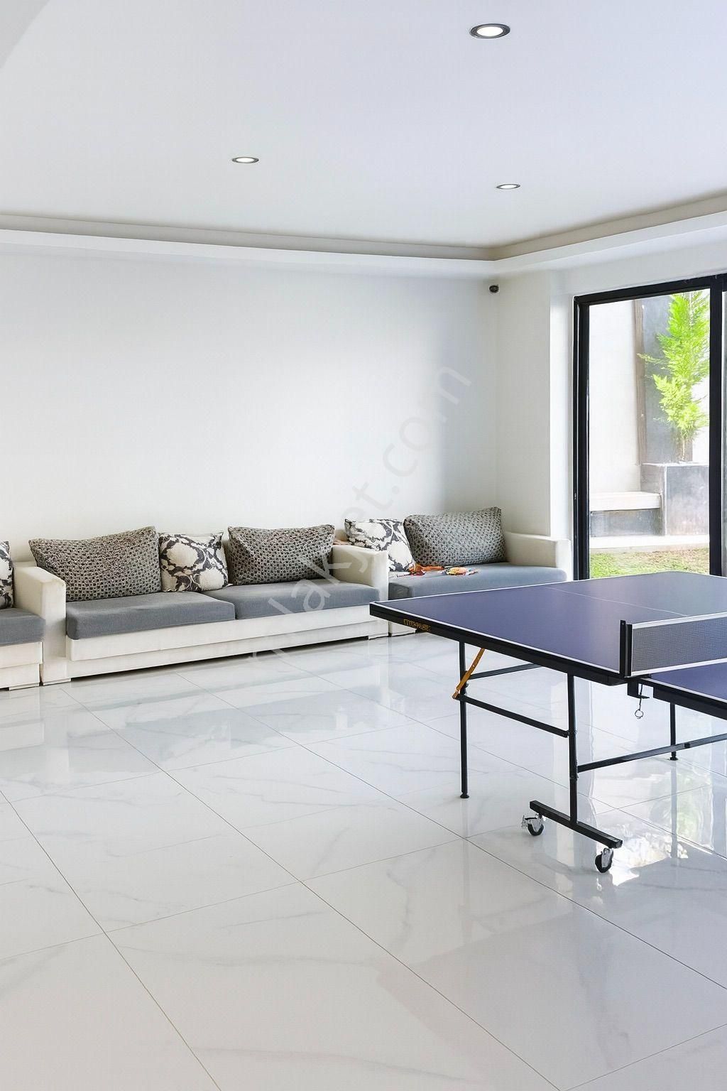 Oba'da Aktiviteli Butik Sitede Eşyalı 2+1 Daire - Görsel 29