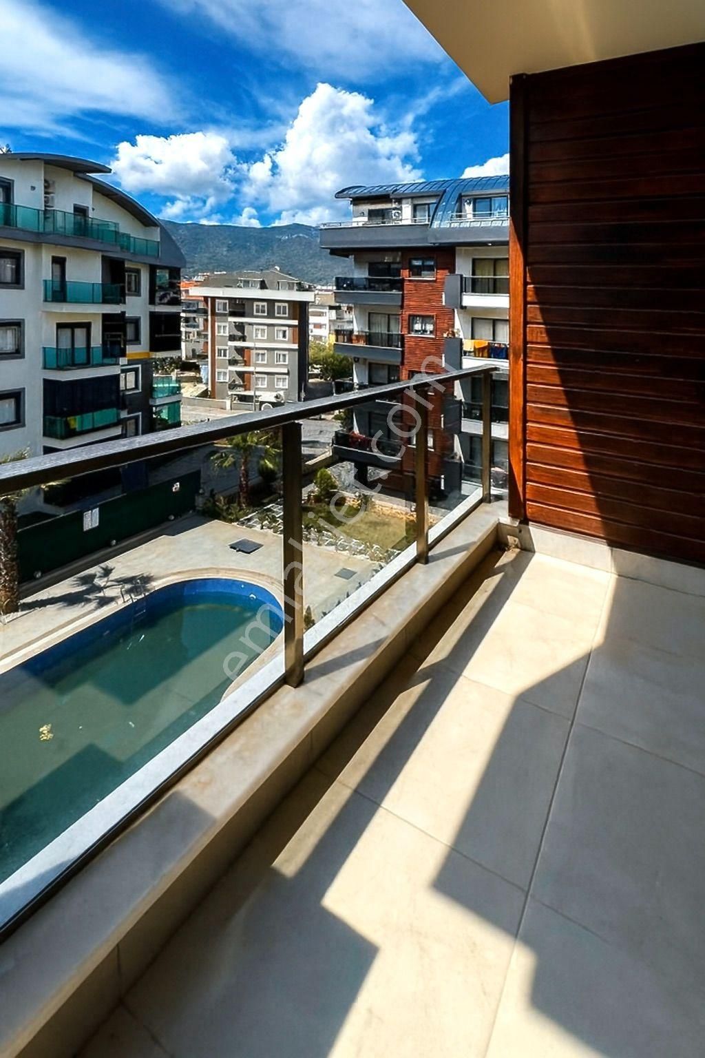 Oba'da Aktiviteli Butik Sitede Eşyalı 2+1 Daire - Görsel 18