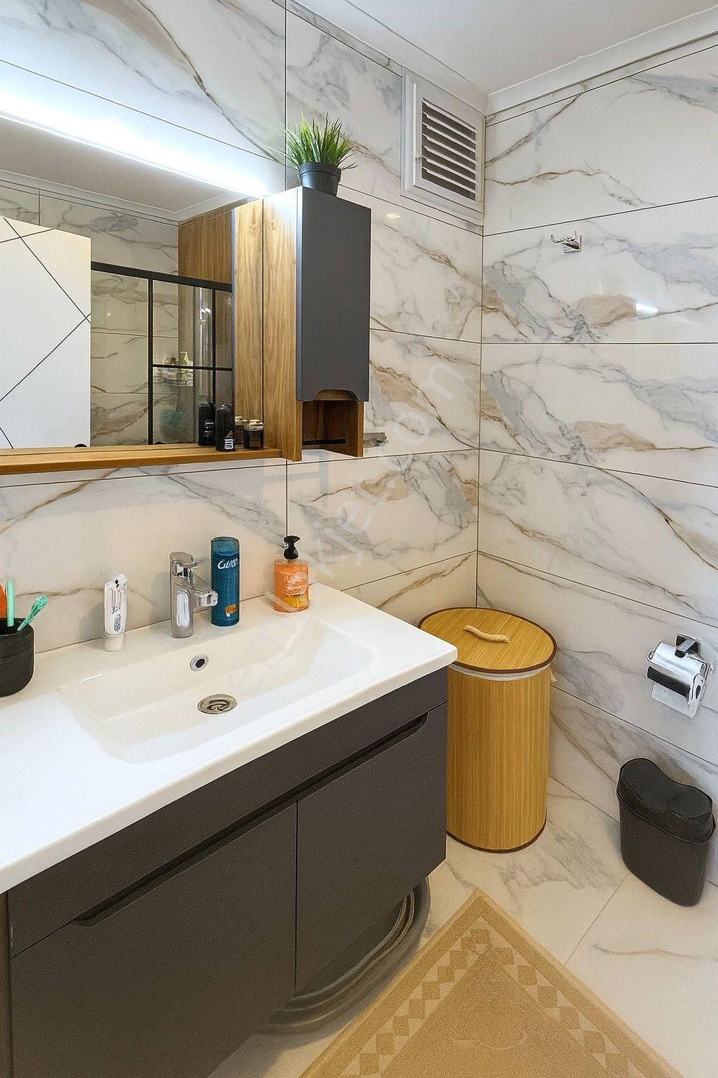 Oba'da Aktiviteli Butik Sitede Eşyalı 2+1 Daire - Görsel 15