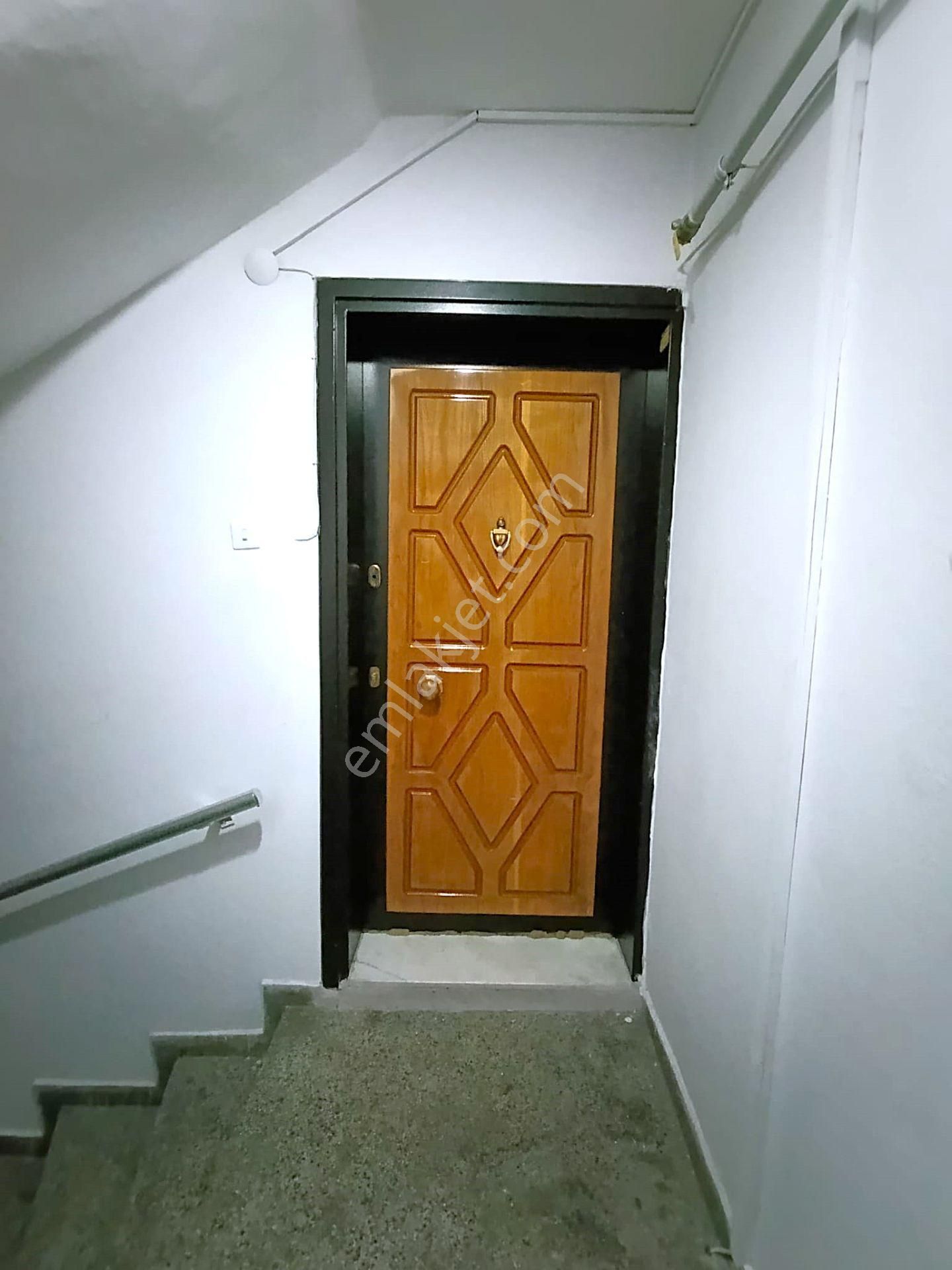 Simge Emlak Karantina 'da Mithatpaşa Cad. Yakını Deniz Manzaralı - Görsel 18