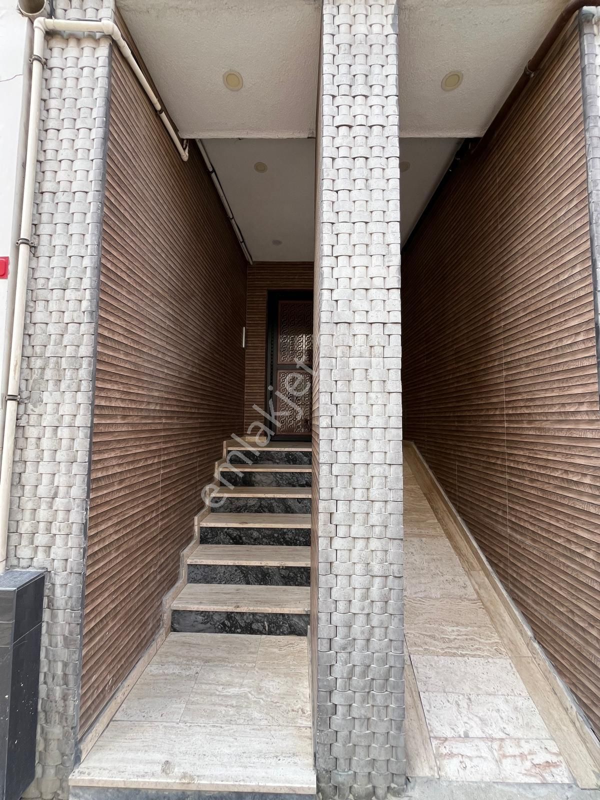 Kumburgaz Sahilinde Denize Sadece 50 Metre Mesafede Sıfır 2+1 - Görsel 17