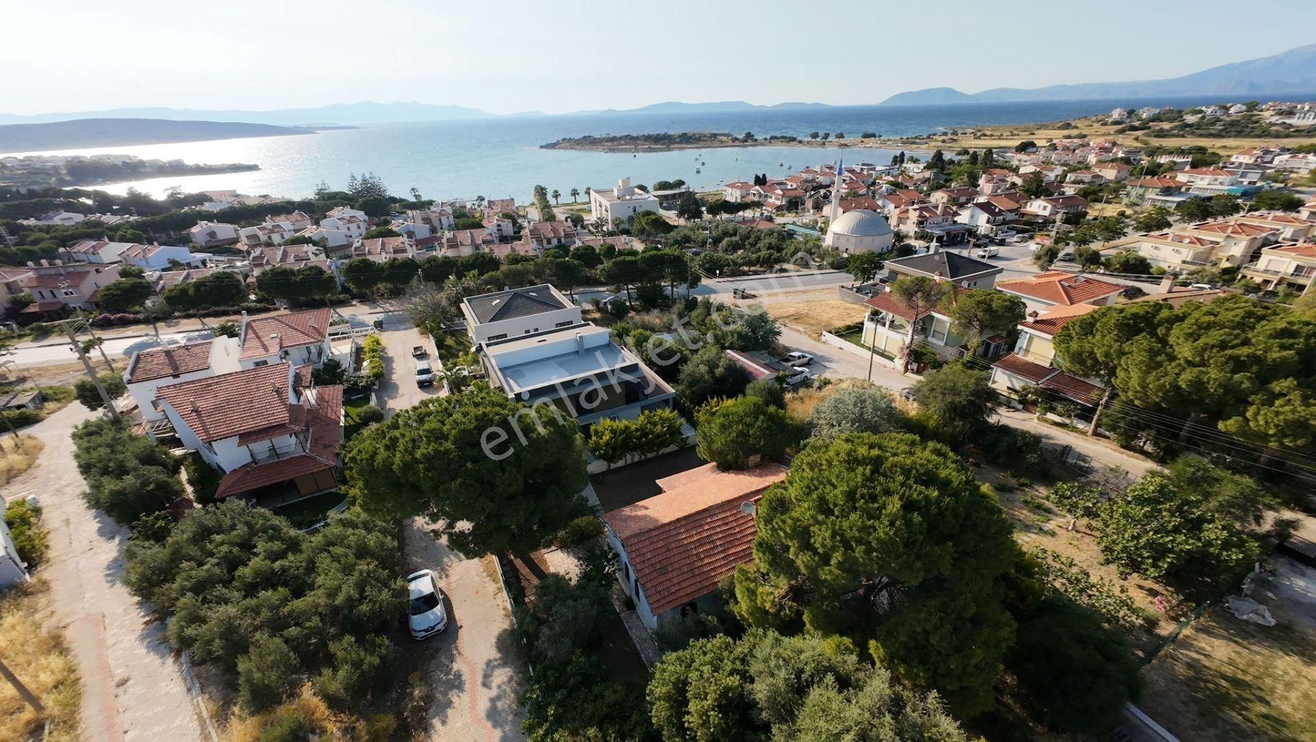 Deniz Manzaralı Müstakil Ev + 330 M² Arsa! Kaçırılmayacak Fırsat
