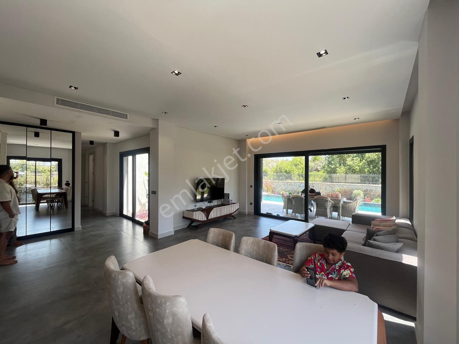 Gümüşlük Dereköy Mahallesi Doğa İle İç İçe Özel Havuzlu Müstakil Villa - Görsel 14