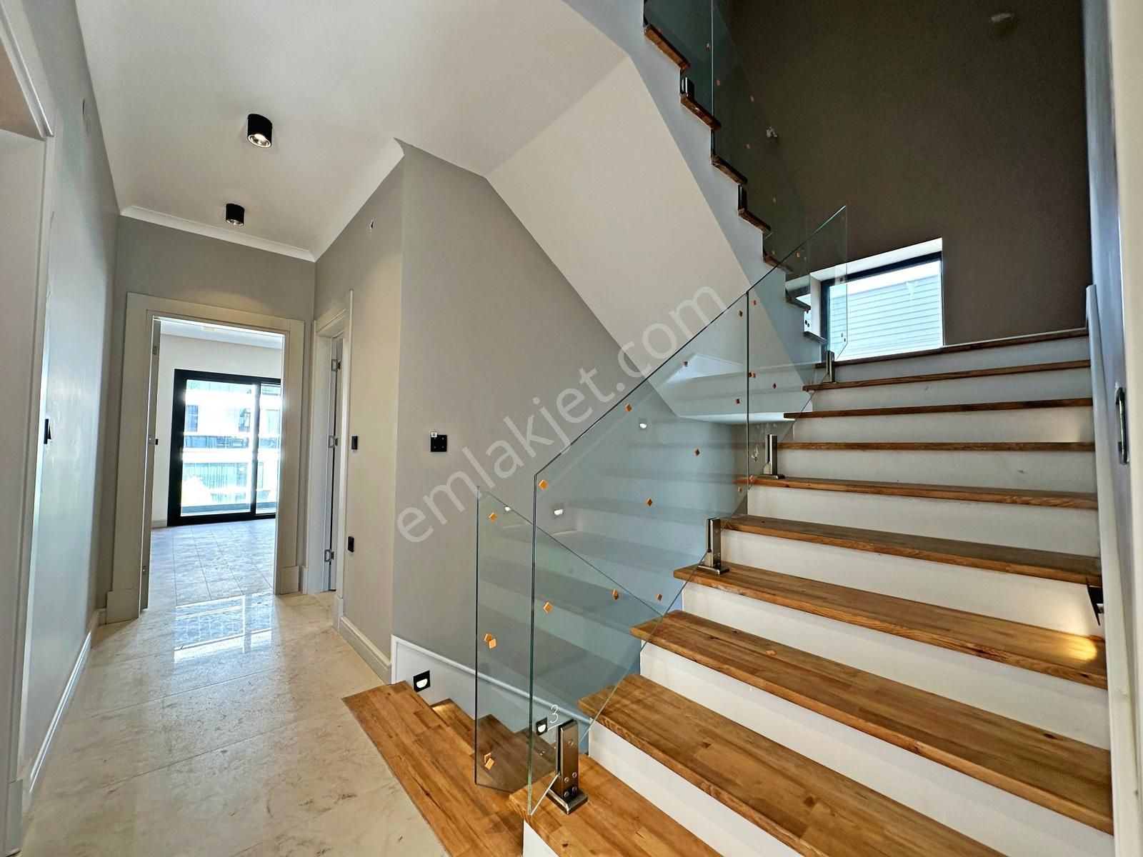 Edremitin En Popüler Lokasyonu Kalitenin Yeni Adı 5+1 Villalar - Görsel 18