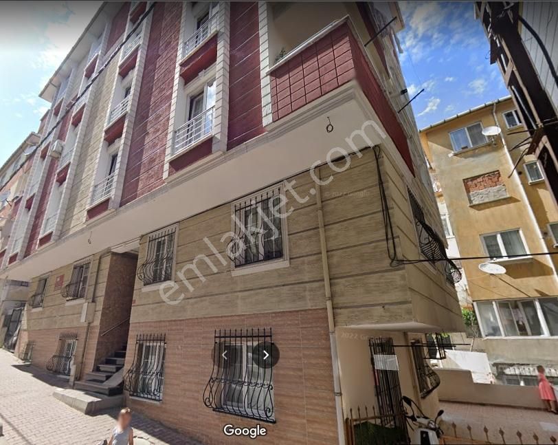 Yenibosna Yıldırımbeyazıt Cadesine Yakın Satılık Bahçeli2+1daıre - Görsel 4