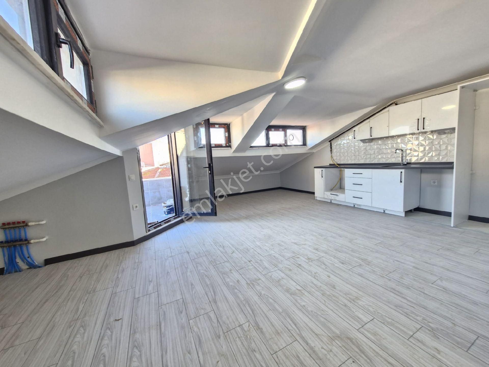 Küçükçekmece Cennet Mah. Satılık Ön Cephe 170 M2 Sıfır 3+2 Dublkes - Görsel 22