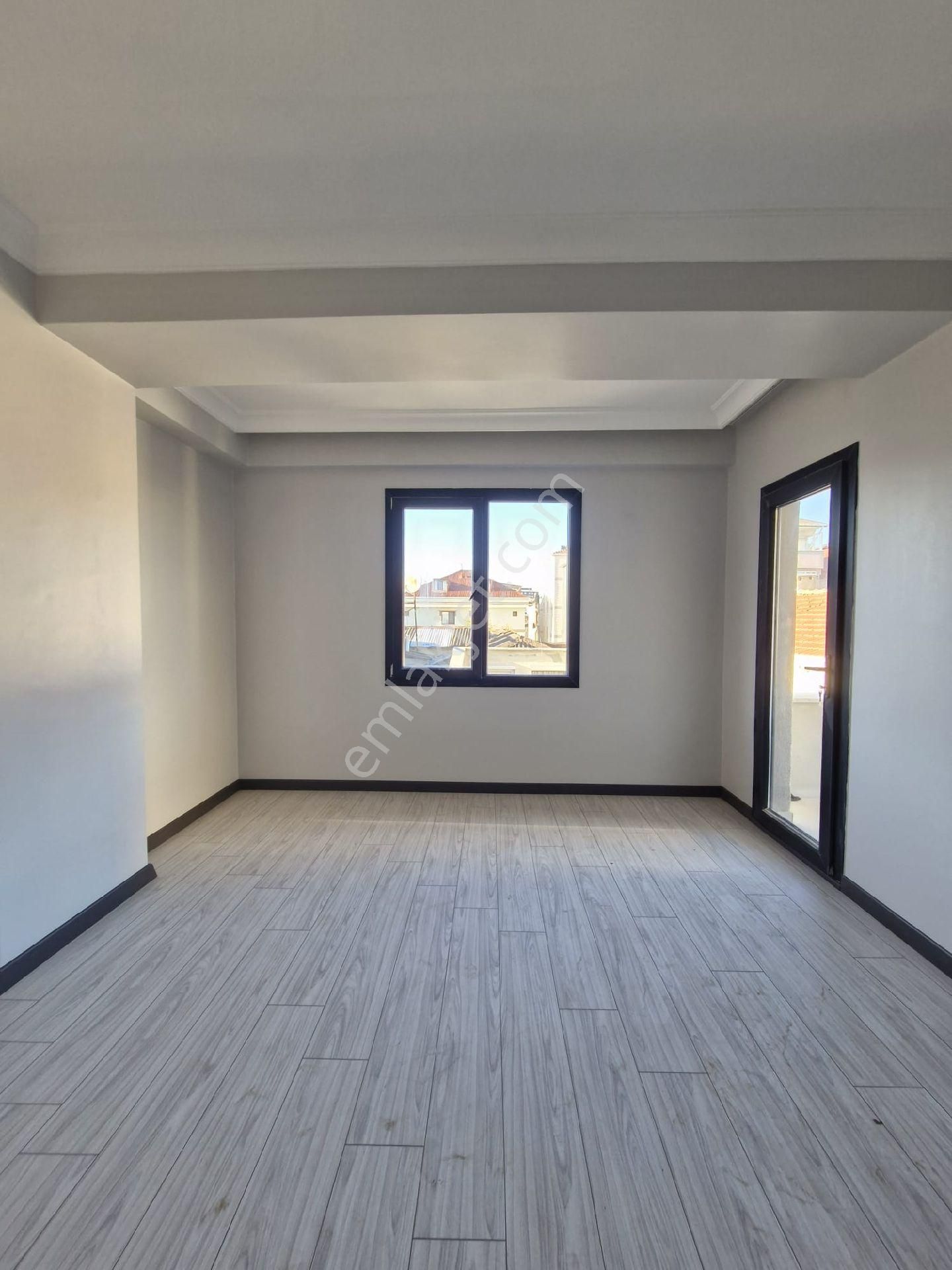Küçükçekmece Cennet Mah. Satılık Ön Cephe 170 M2 Sıfır 3+2 Dublkes