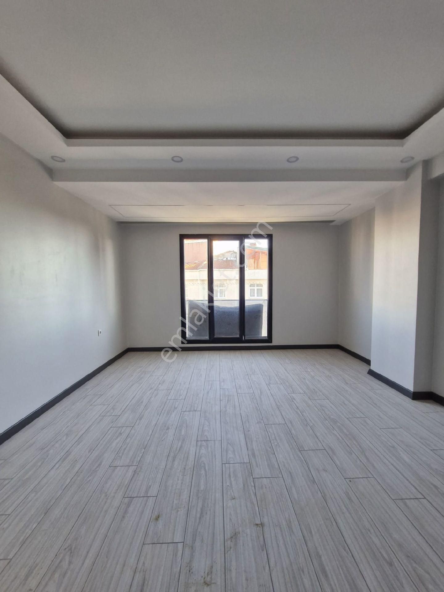 Küçükçekmece Cennet Mah. Satılık Ön Cephe 170 M2 Sıfır 3+2 Dublkes - Görsel 15