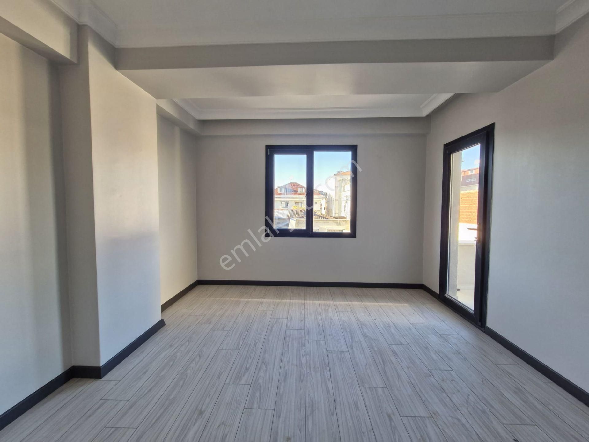 Küçükçekmece Cennet Mah. Satılık Ön Cephe 170 M2 Sıfır 3+2 Dublkes - Görsel 4