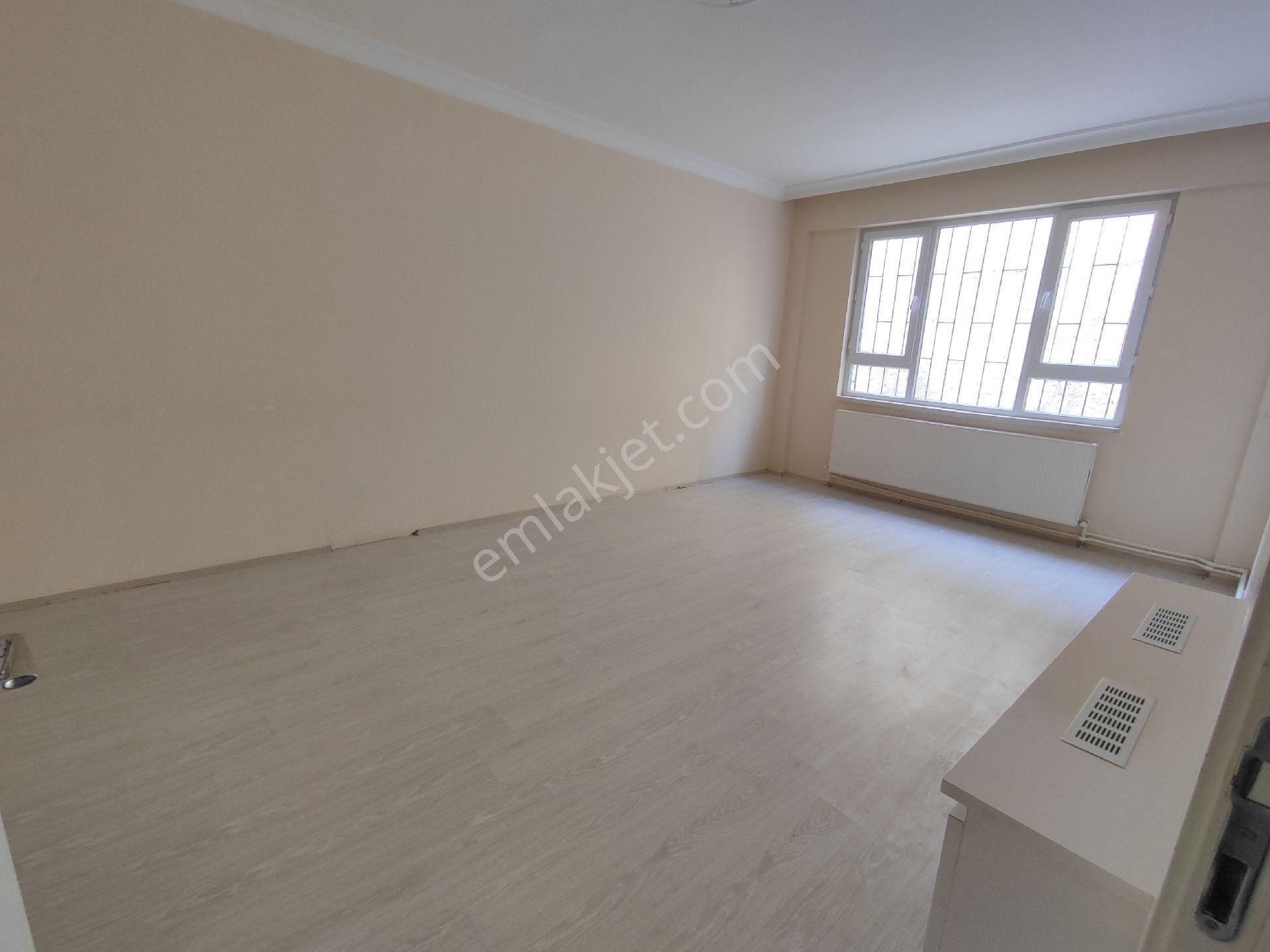 Beşikkaya Mahallesi 1+1 Giriş Kat Altınköy Parkı Yakını Asansörlü - Görsel 11