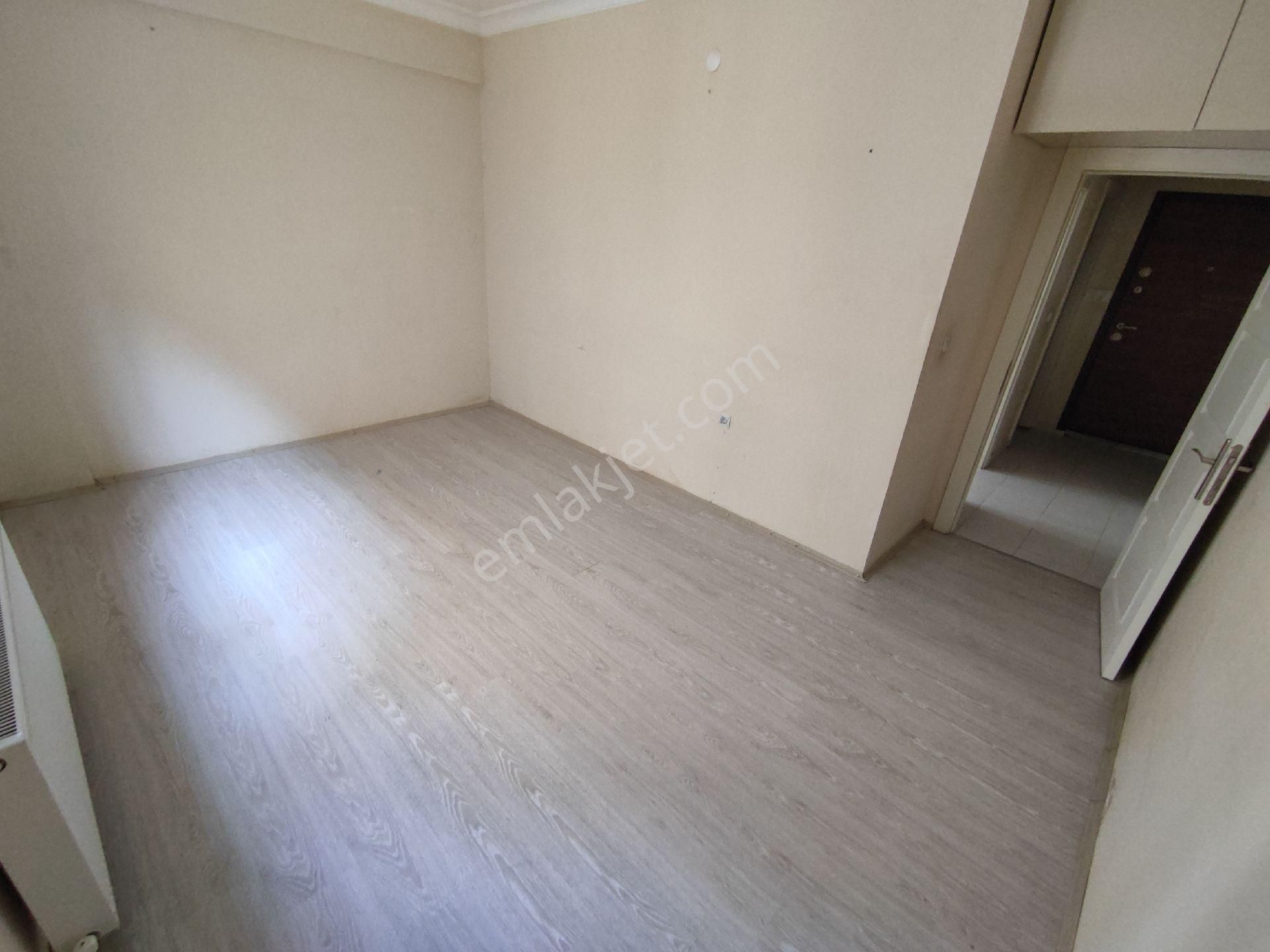 Beşikkaya Mahallesi 1+1 Giriş Kat Altınköy Parkı Yakını Asansörlü - Görsel 22