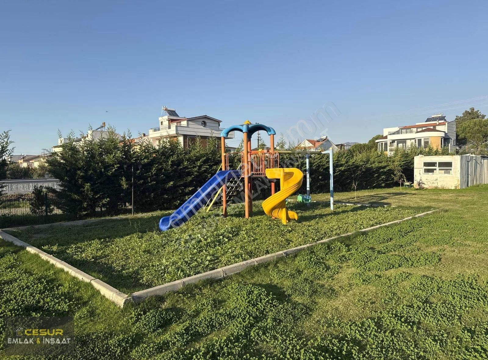 İzmir Dikili Palmiye Sitesinde Lüks Müstakil Villa - Görsel 3