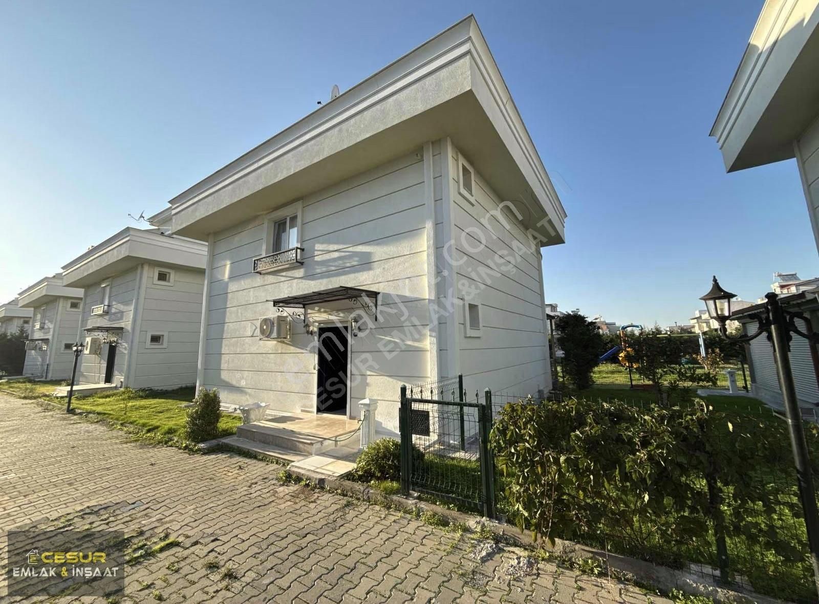 İzmir Dikili Palmiye Sitesinde Lüks Müstakil Villa - Görsel 18