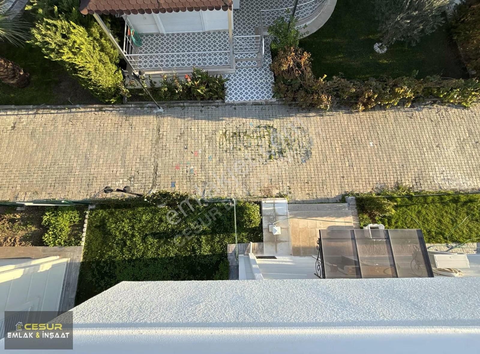 İzmir Dikili Palmiye Sitesinde Lüks Müstakil Villa - Görsel 15