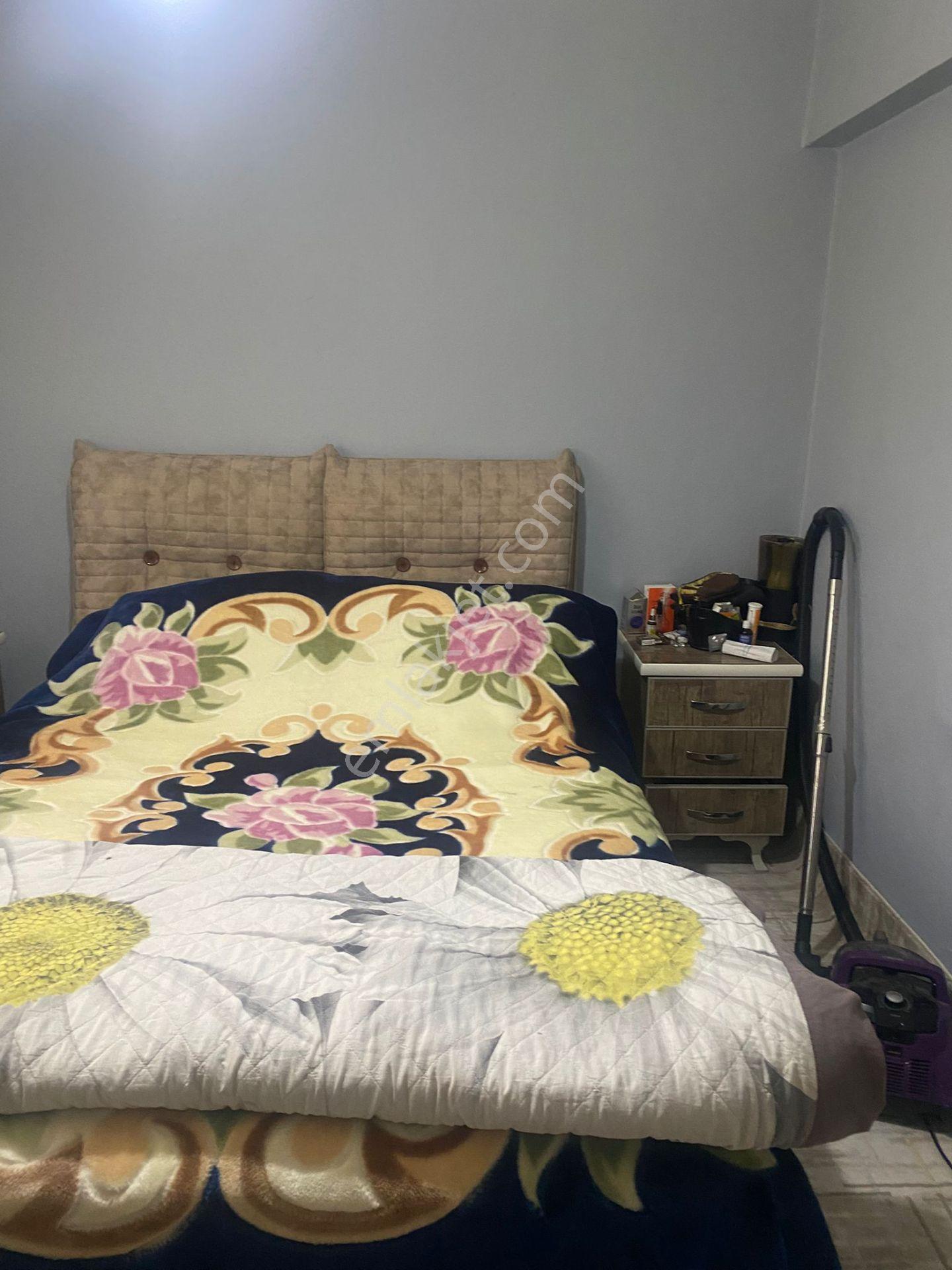 Karababağlar Yurtoğlu Mah. 2+1 Eşyalı Kiralık Ev - Görsel 13