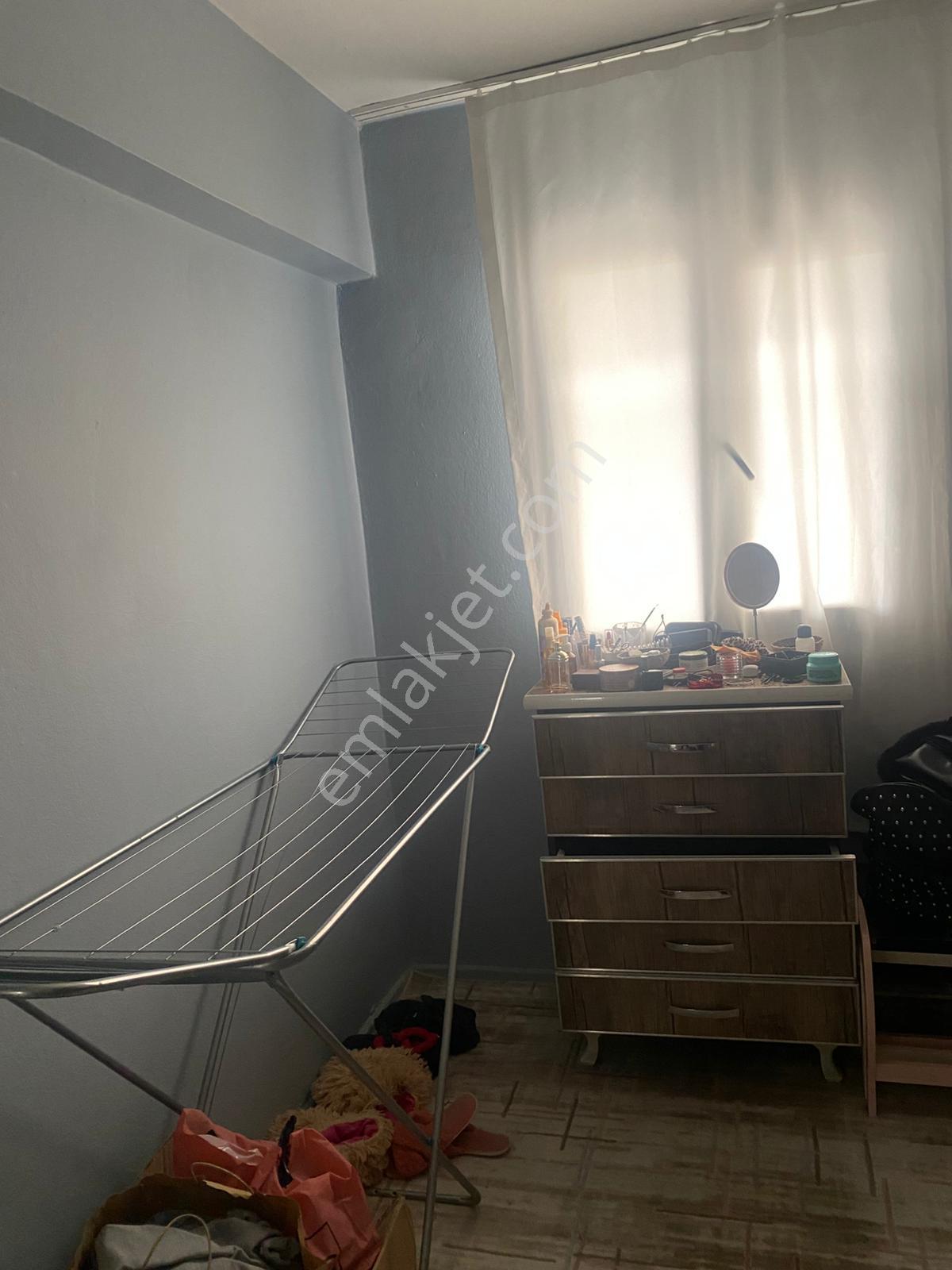 Karababağlar Yurtoğlu Mah. 2+1 Eşyalı Kiralık Ev - Görsel 2
