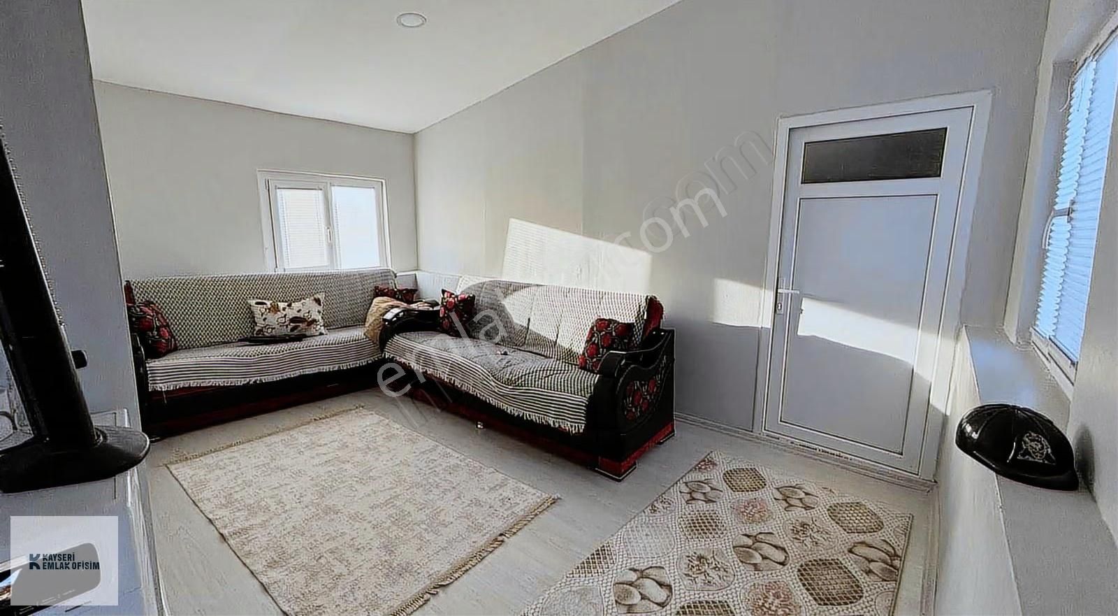 Emlak Ofisimden Hacılar Yukarı Mah. 2 Katlı Tek Tapu Evli Bağ - Görsel 6