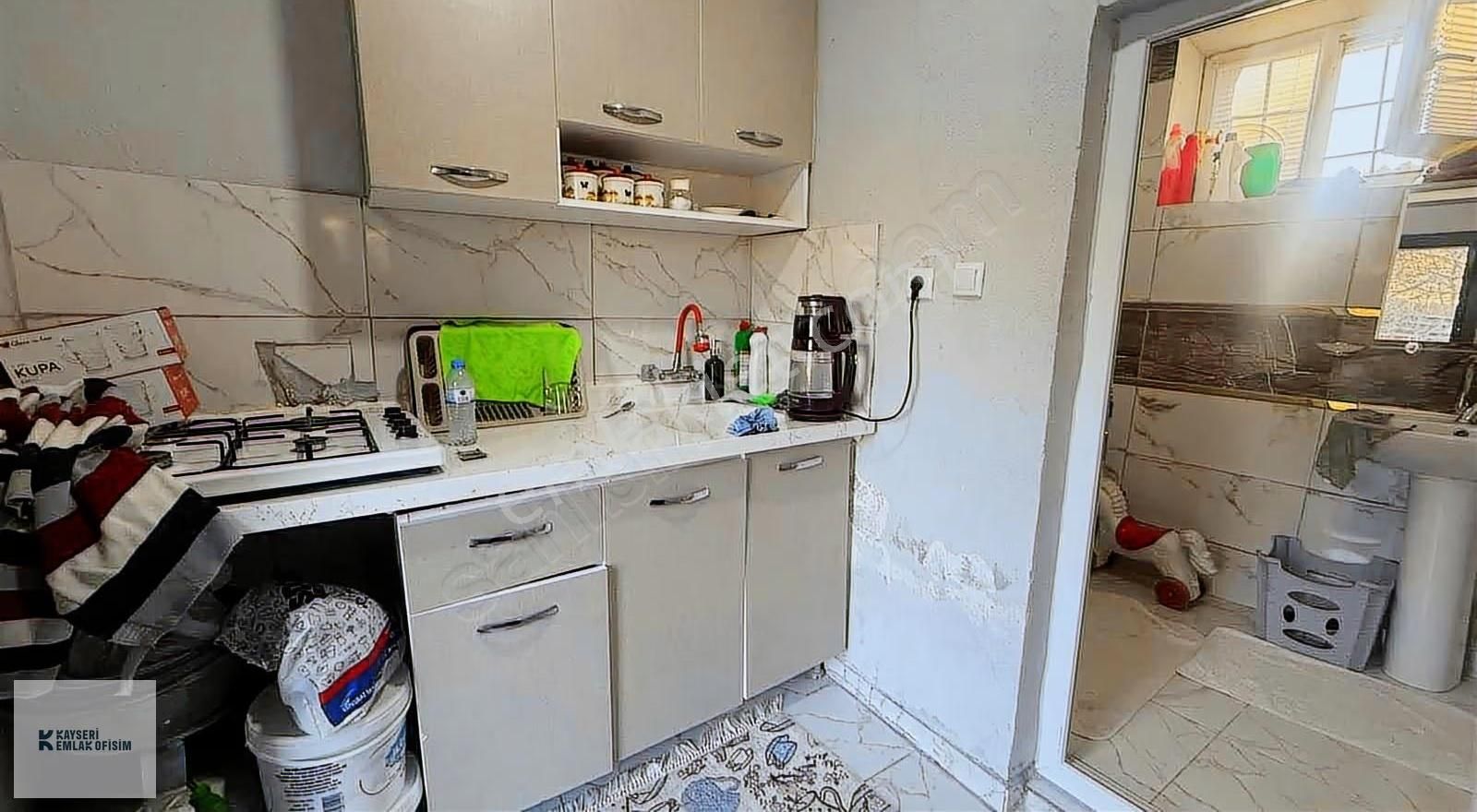 Emlak Ofisimden Hacılar Yukarı Mah. 2 Katlı Tek Tapu Evli Bağ - Görsel 14