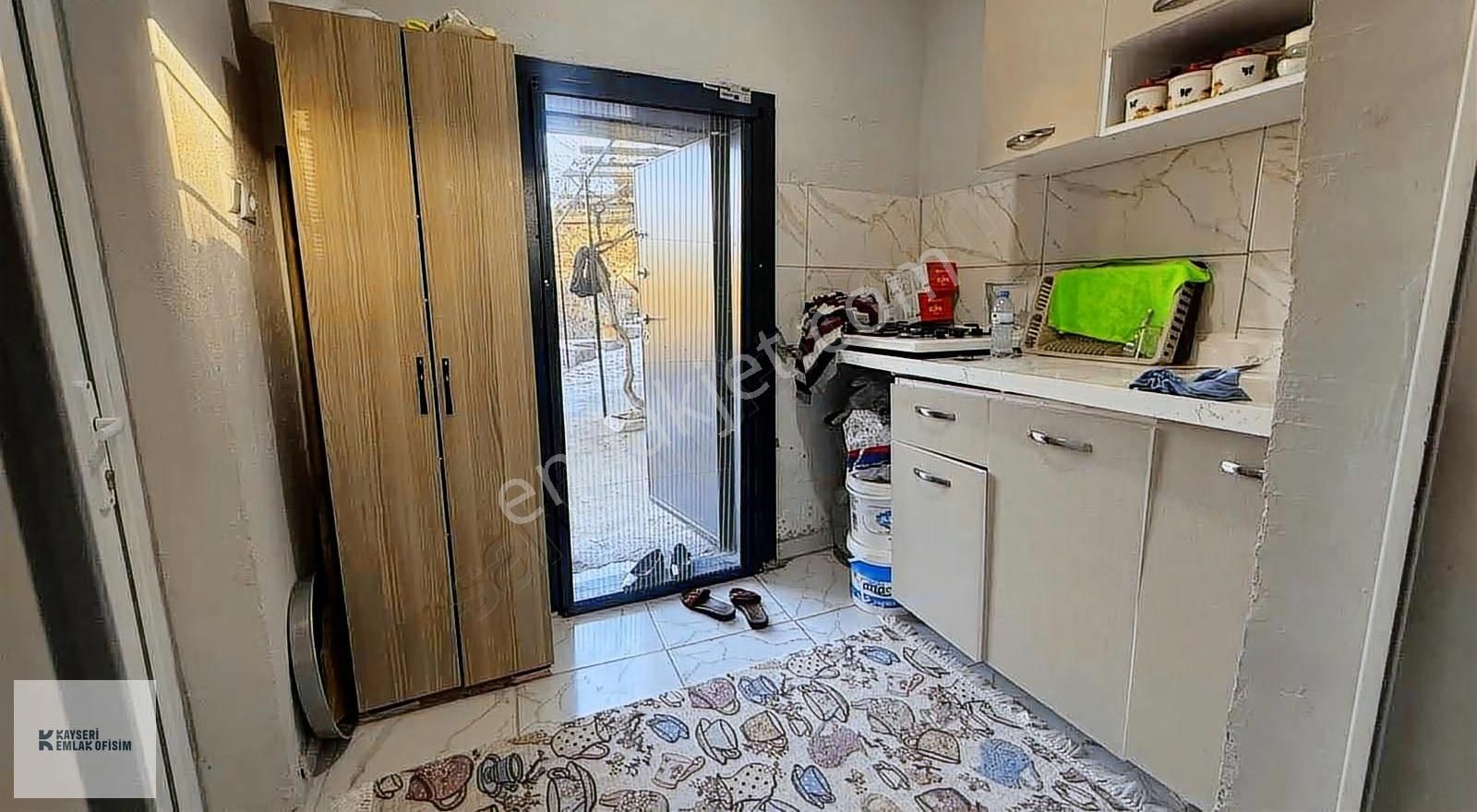 Emlak Ofisimden Hacılar Yukarı Mah. 2 Katlı Tek Tapu Evli Bağ - Görsel 4