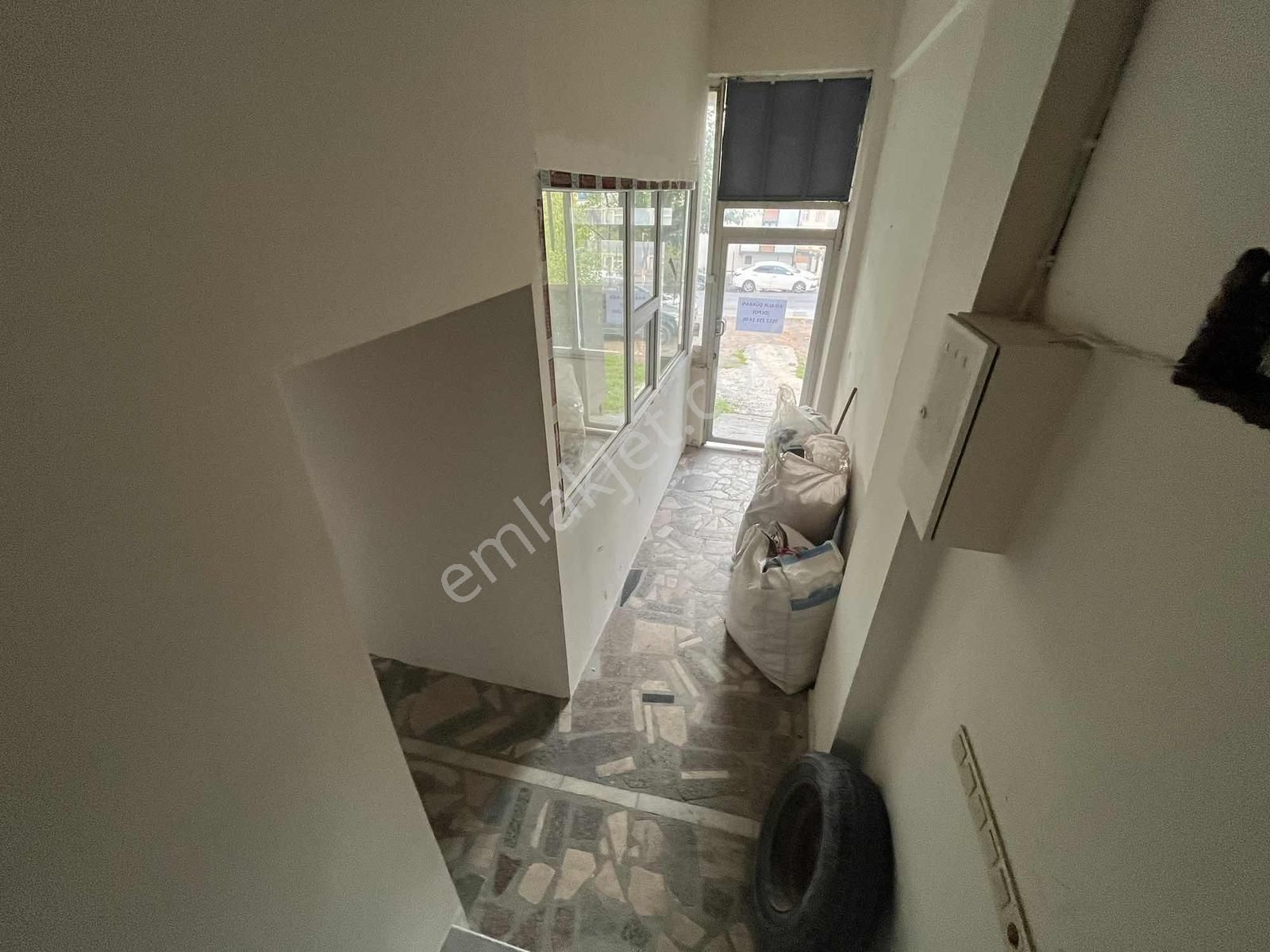 Sultanbeyli Battalgazi Mah. Devlet Hst. Yakınında Kiralık Dükkan - Görsel 9