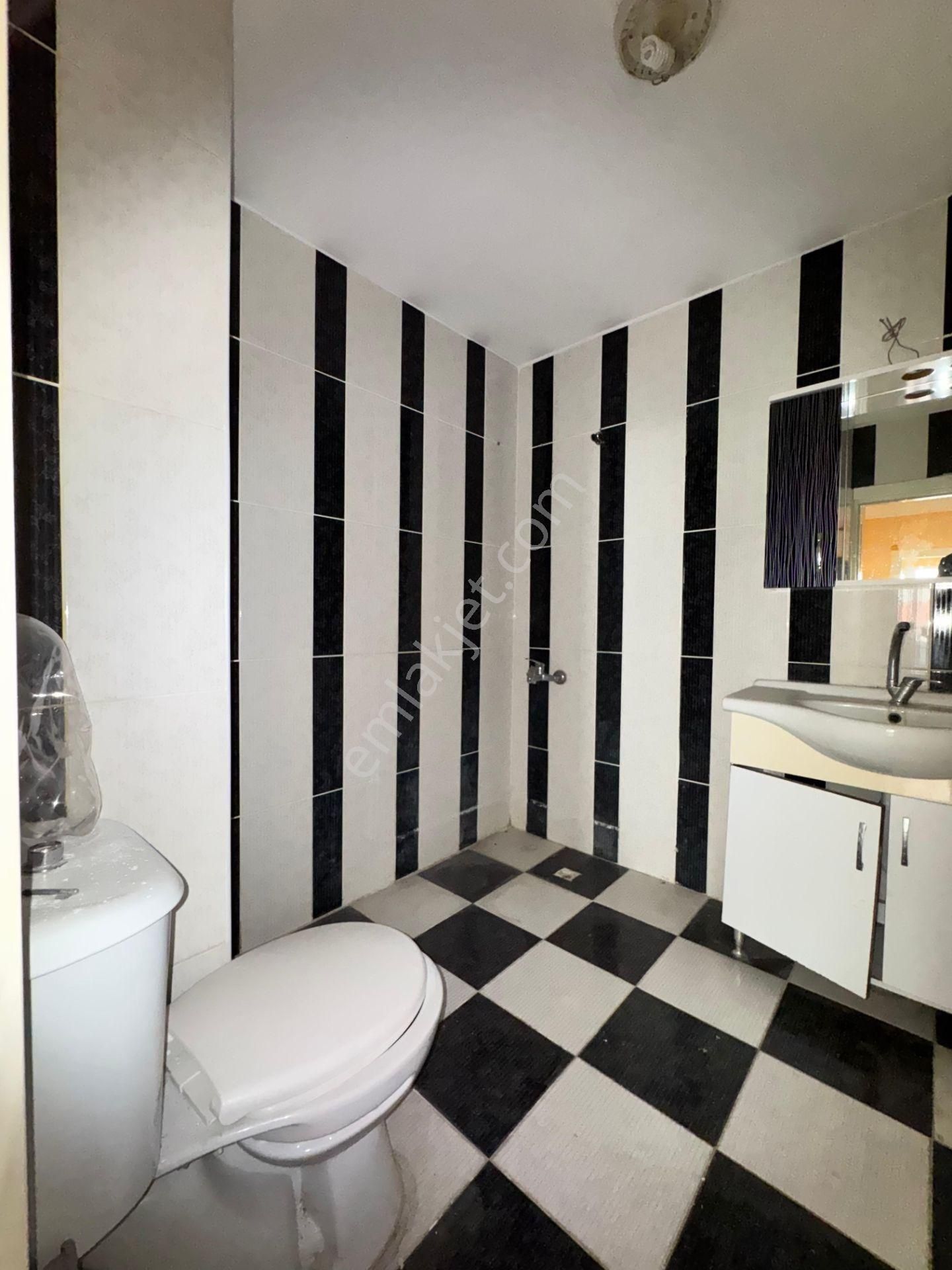 Esenyurt Bağlarçeşme Merkezi Konumda Acil Fiyatlı Satılık 3+1 Geniş Daire - Görsel 11