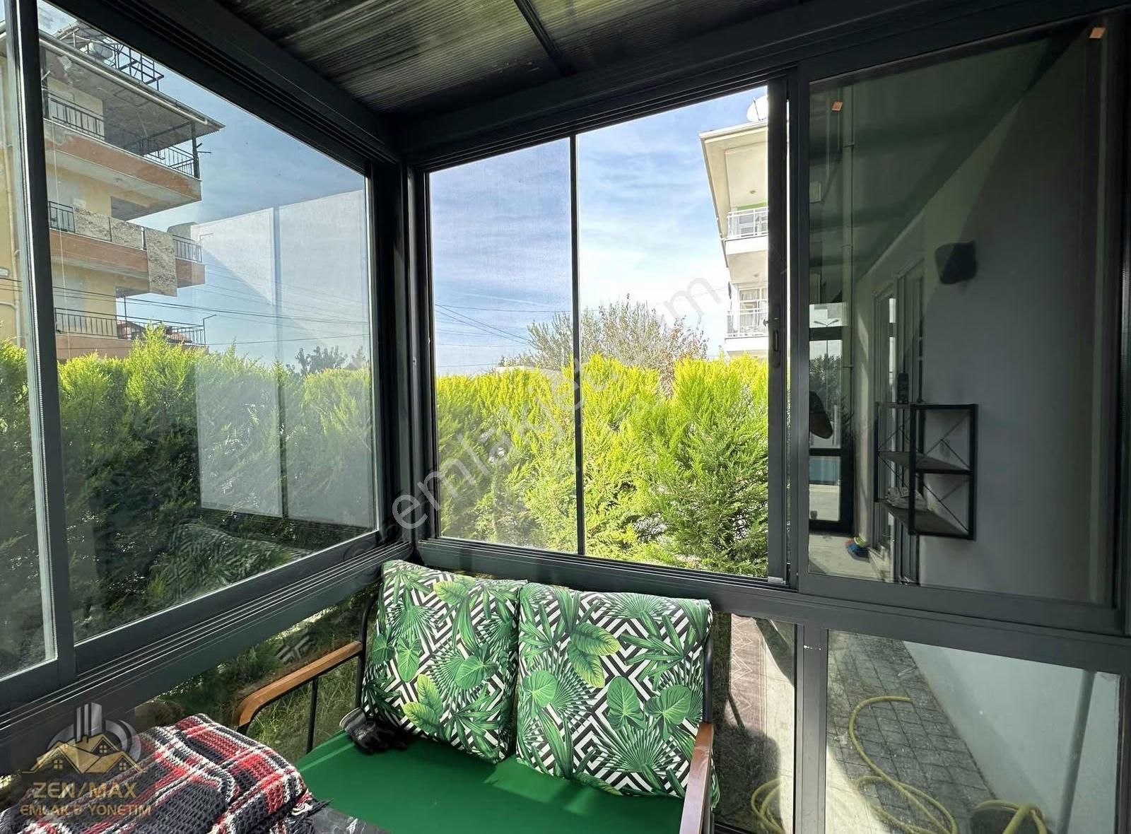 Ilıcada Park Yanı Havuzlu Bahçeli Balkonlu 2+1 Eşyalı Daire - Görsel 5