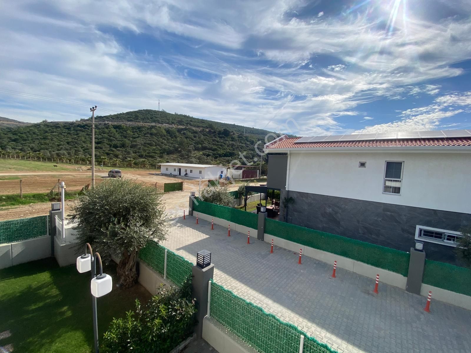 Havuzlu Ve Güvenlikli Sitede 4+1 Tek Müstakil Villa - Görsel 8