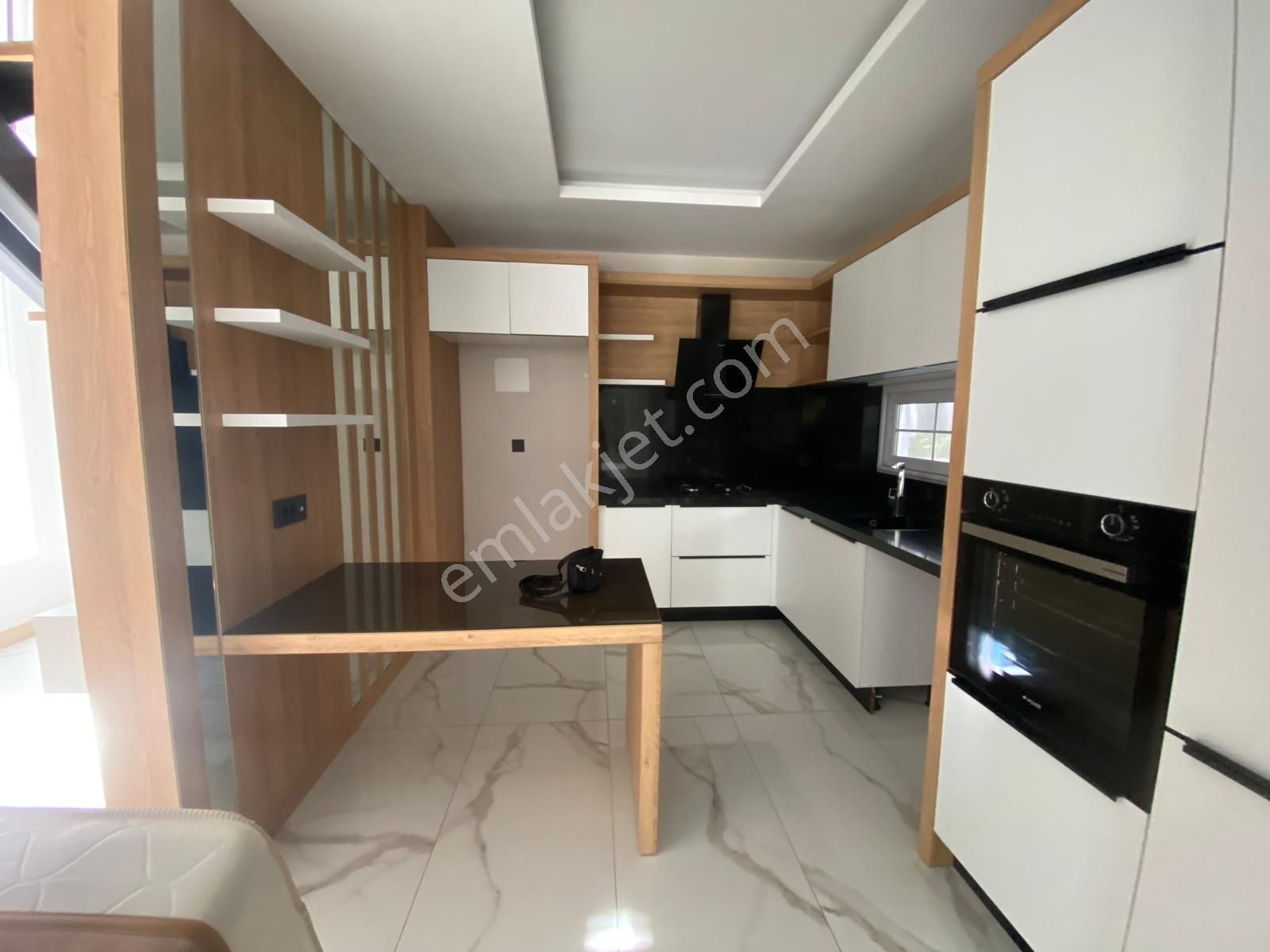 Havuzlu Ve Güvenlikli Sitede 4+1 Tek Müstakil Villa - Görsel 21