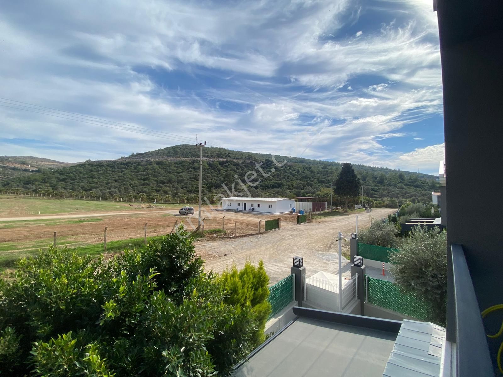 Havuzlu Ve Güvenlikli Sitede 4+1 Tek Müstakil Villa - Görsel 9