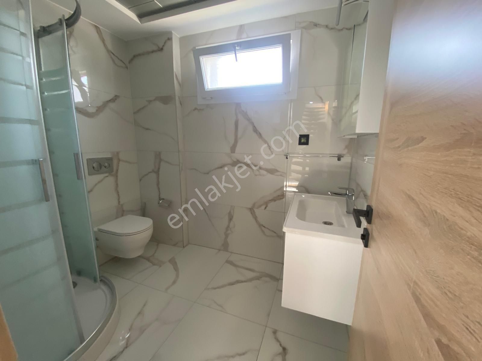 Havuzlu Ve Güvenlikli Sitede 4+1 Tek Müstakil Villa - Görsel 18